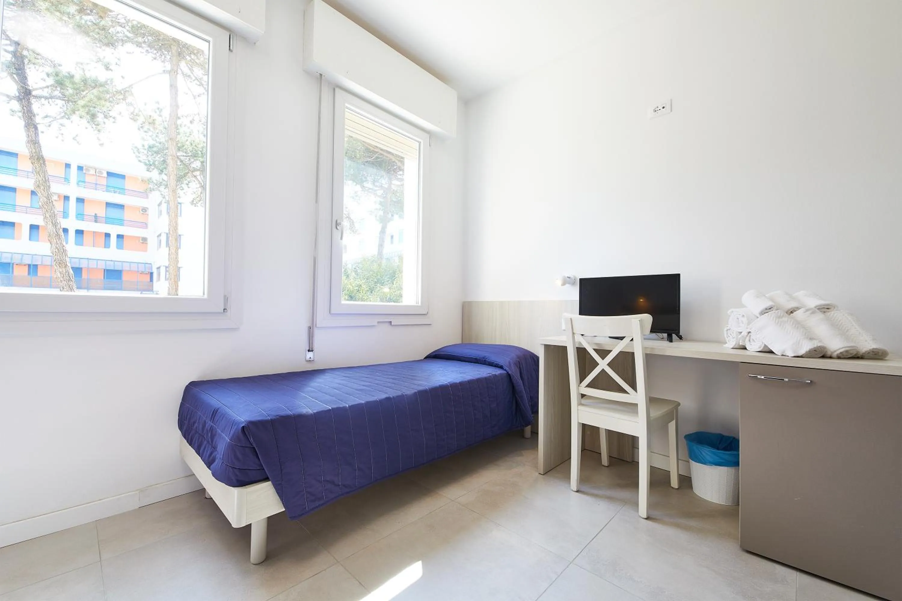 TV and multimedia, Bed in Lilium Maris Hotel