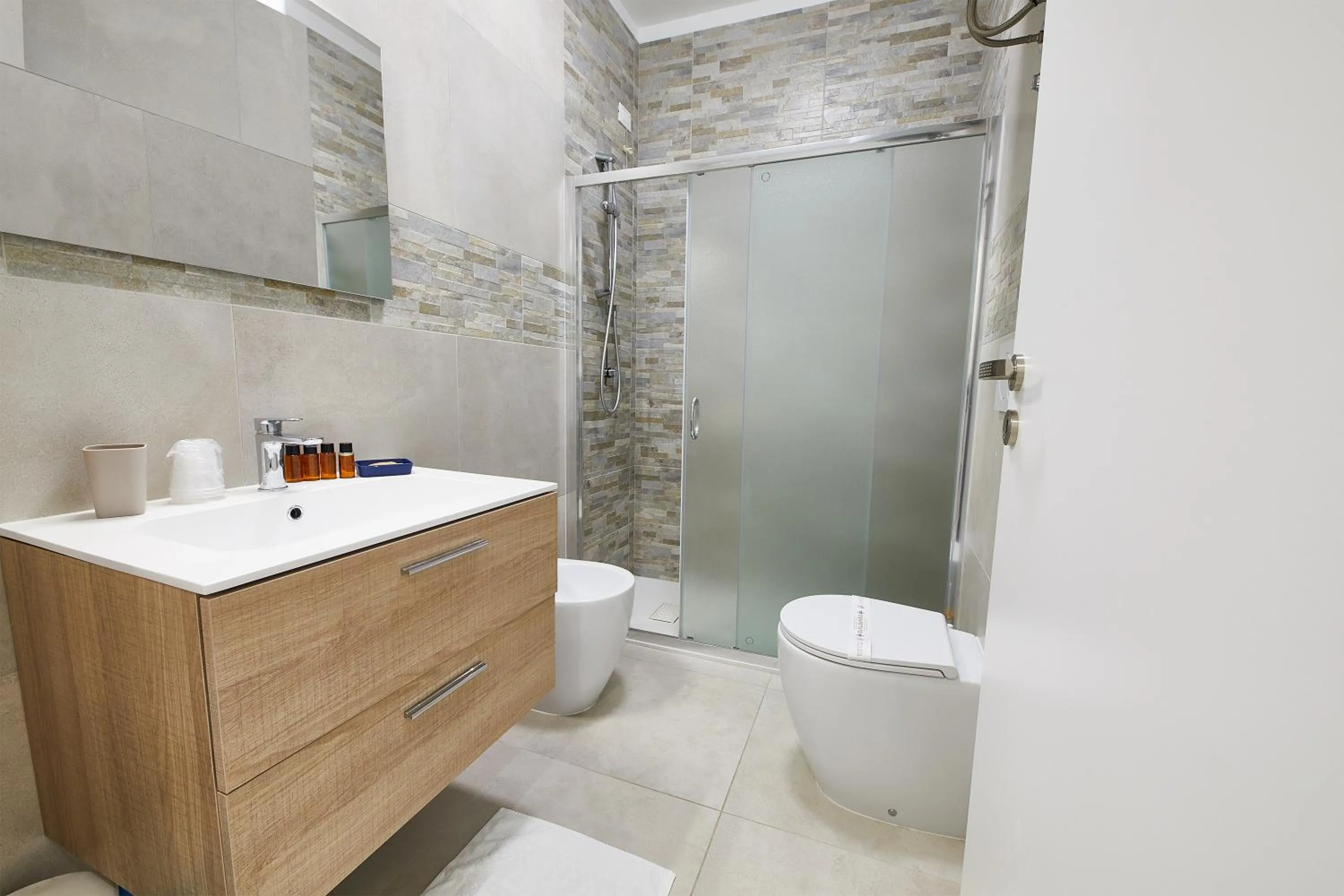 Bathroom in Lilium Maris Hotel