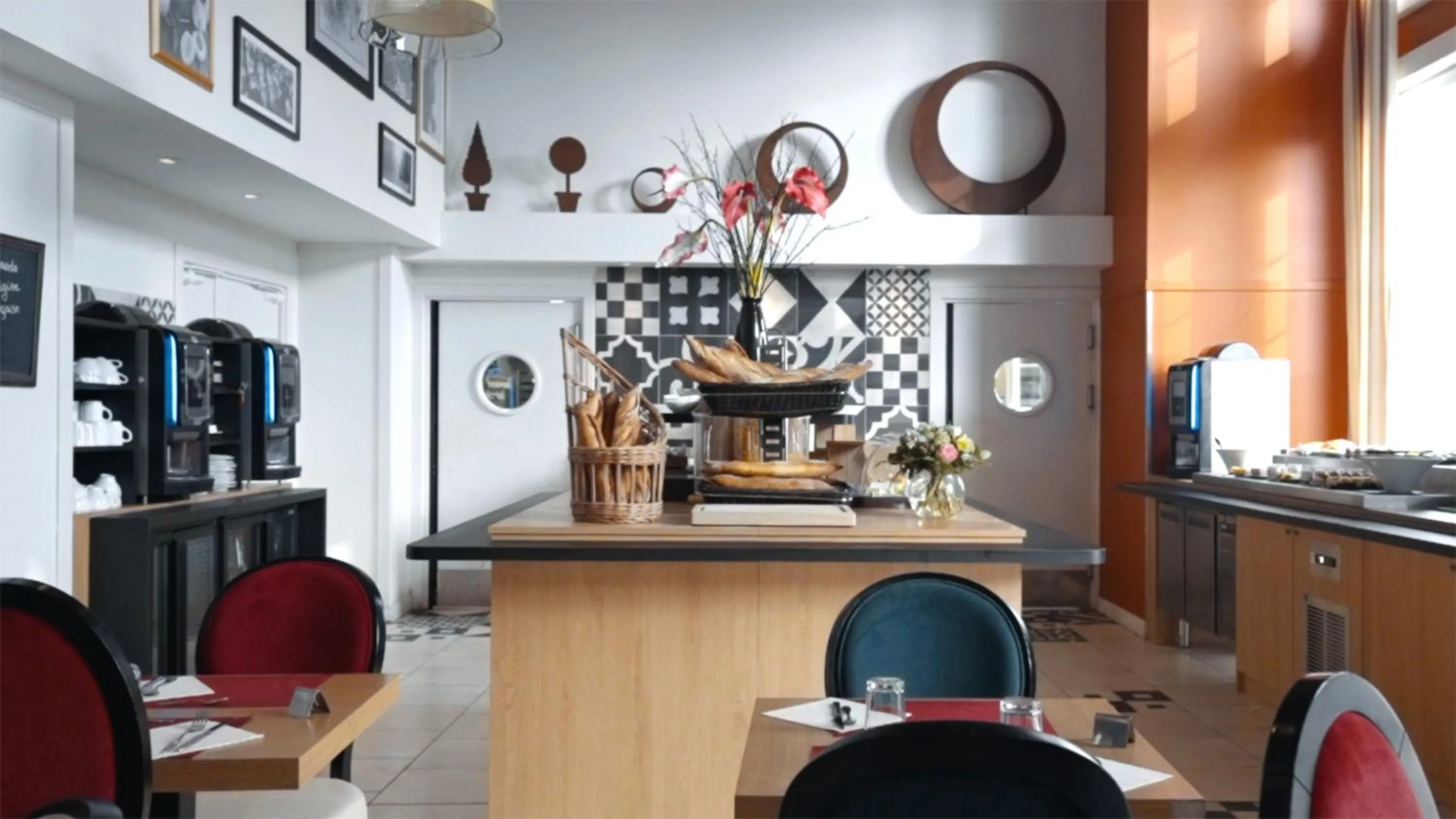 Restaurant/places to eat in Résidence b'o cottage - b'o resort thermal & spa