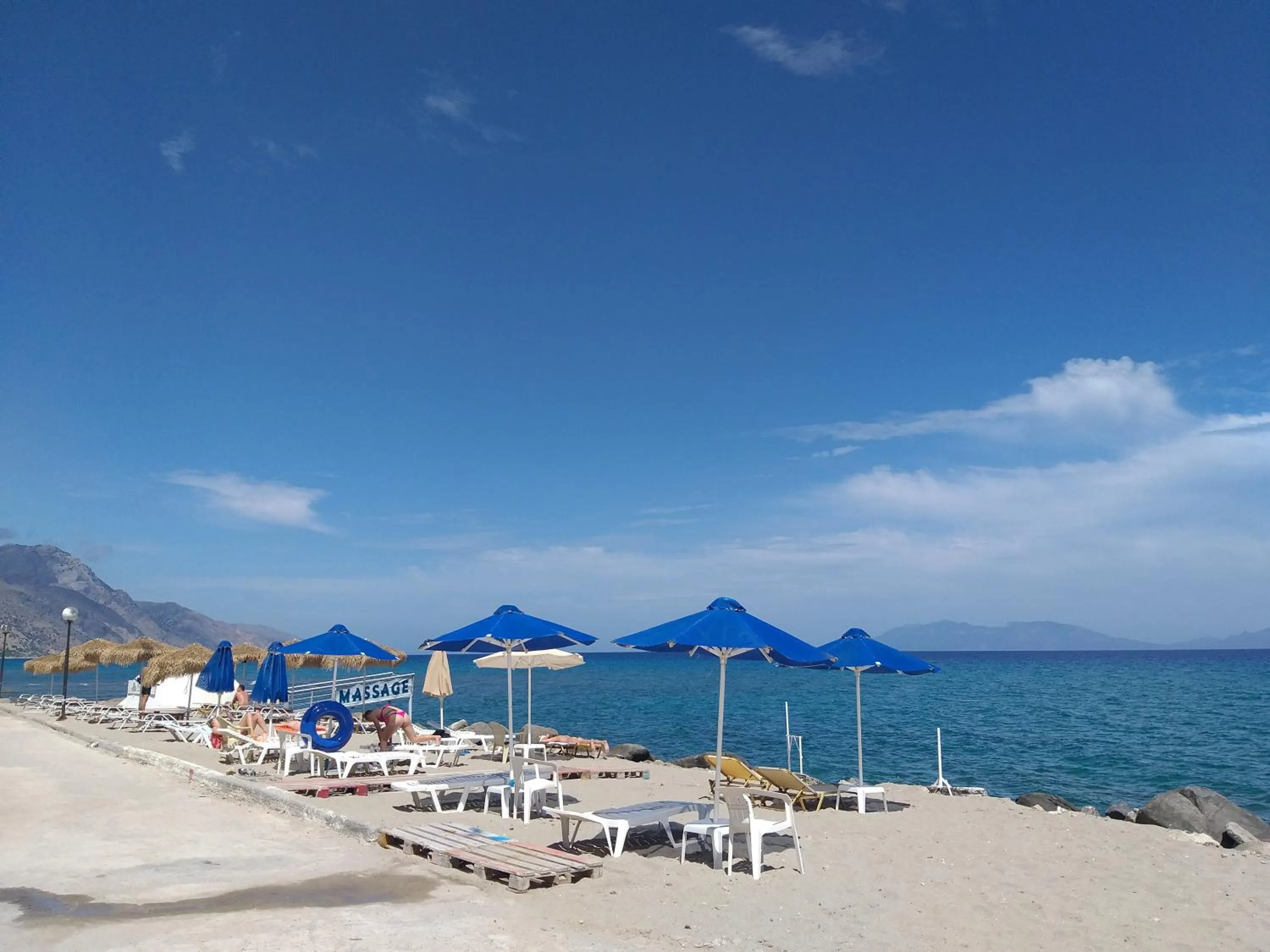 Beach in Pillbox Seafront Studios and Apartments
