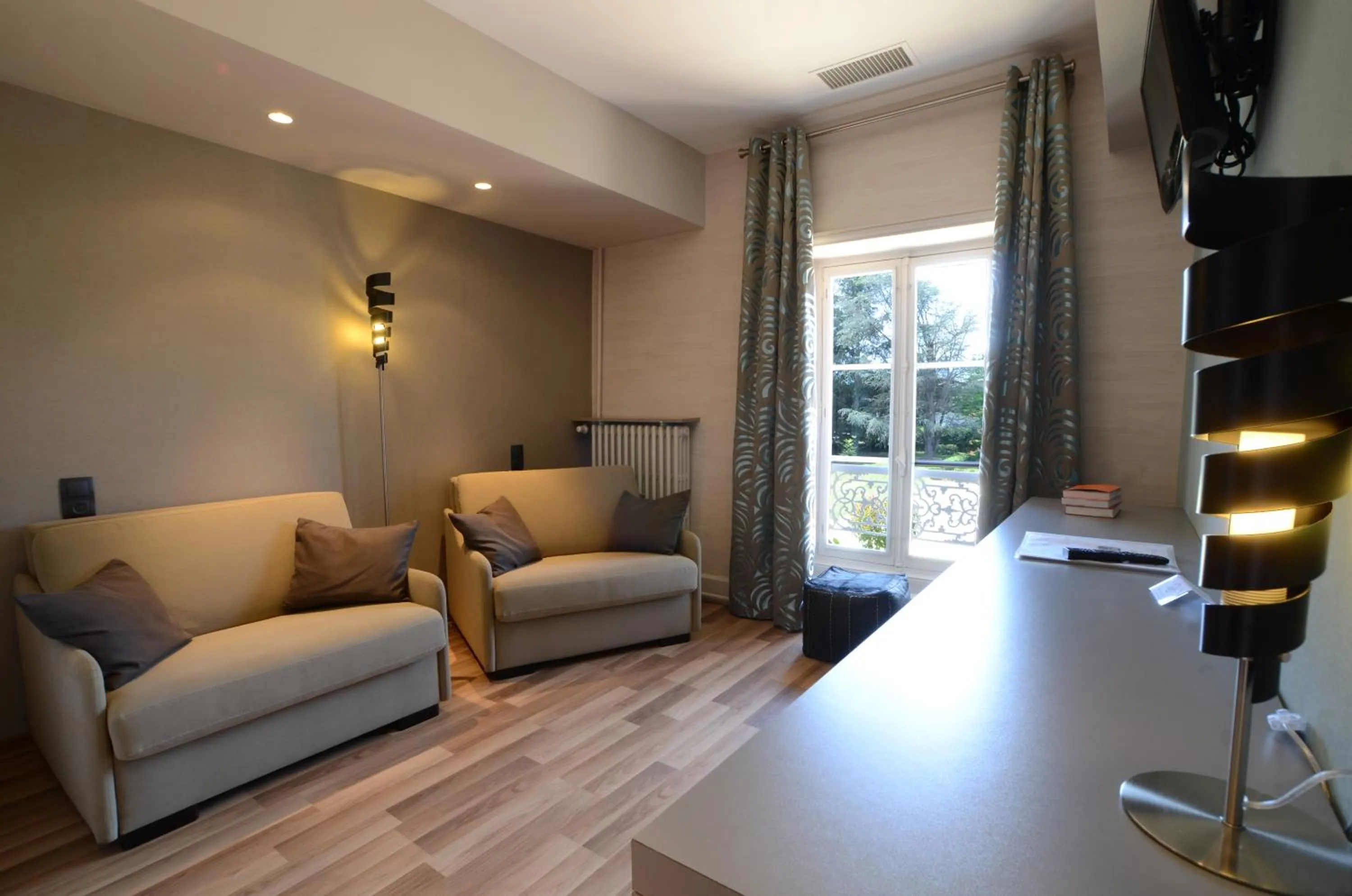 Decorative detail in Les Maritonnes Parc & Vignoble