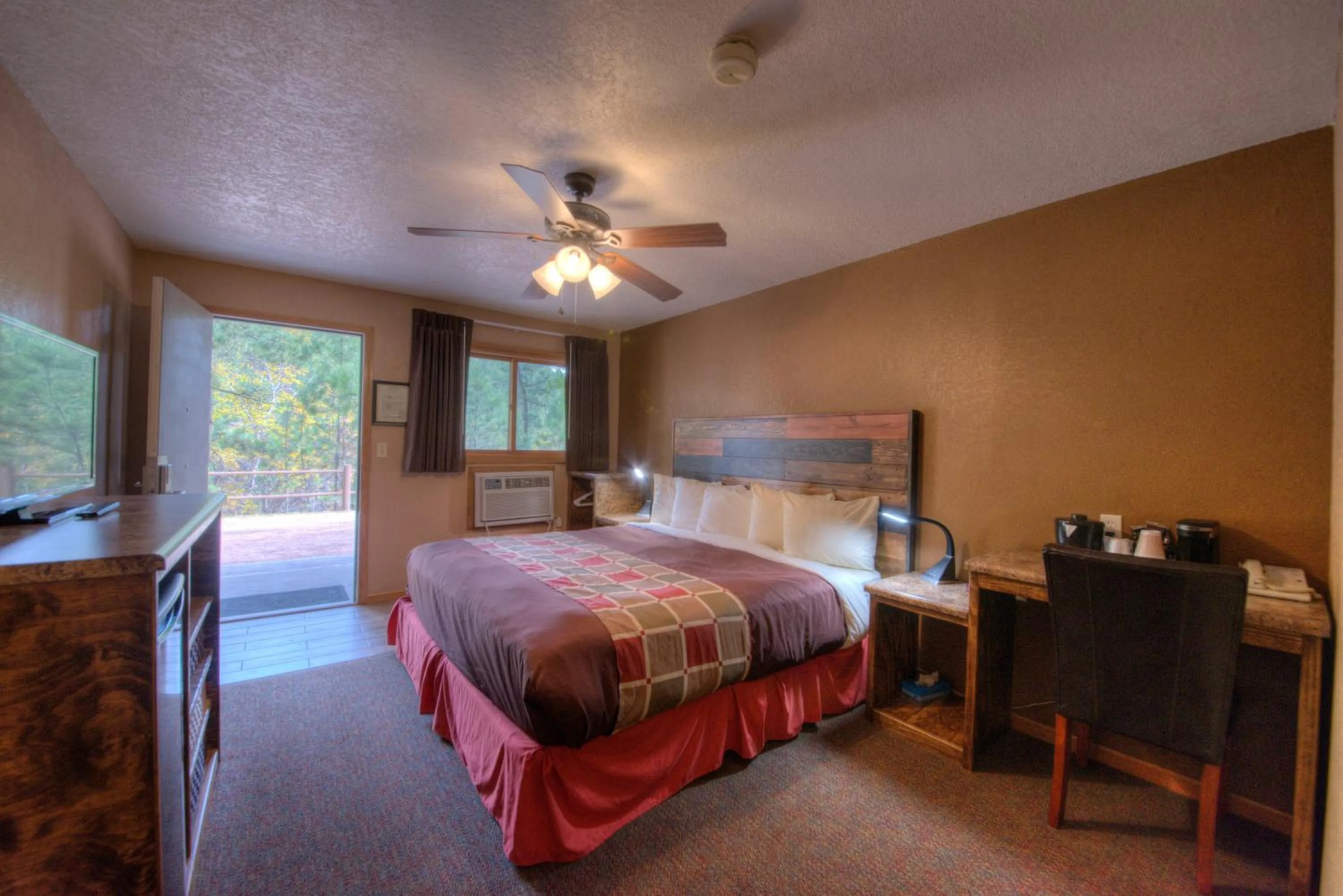 Bed in Powder House Lodge