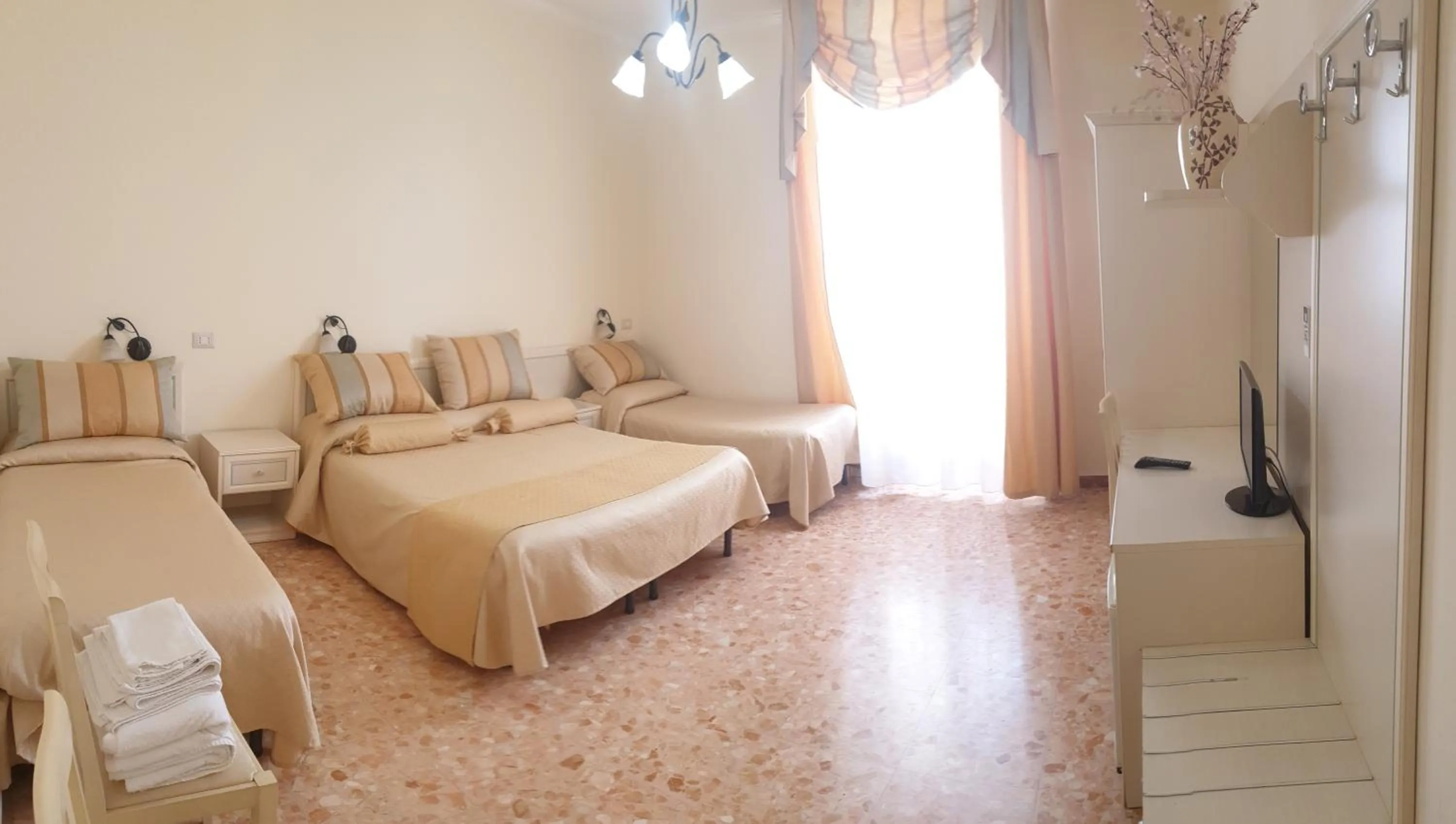 Photo of the whole room, Bed in RS San Sebastiano Holidays