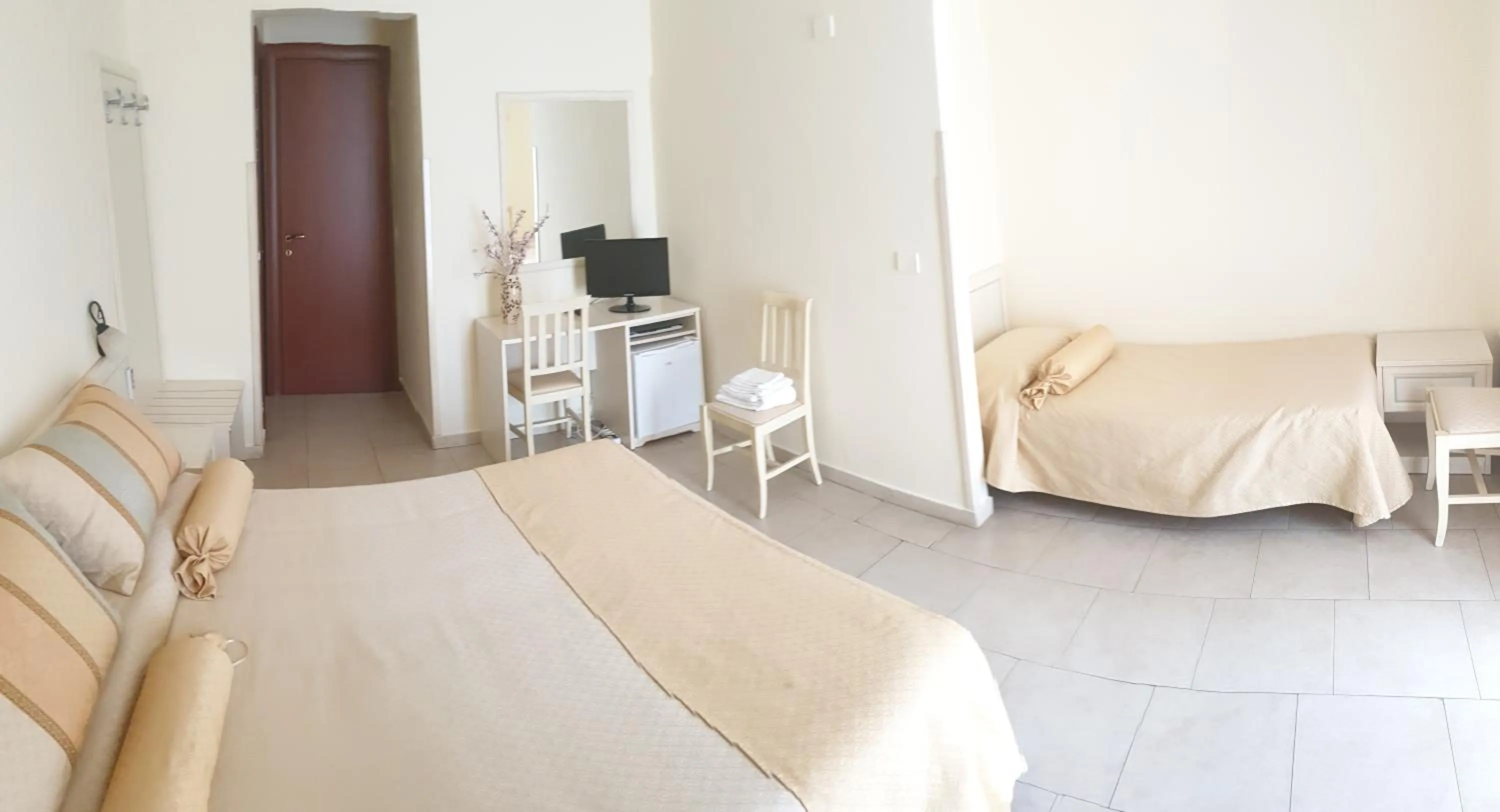 Photo of the whole room, Bed in RS San Sebastiano Holidays