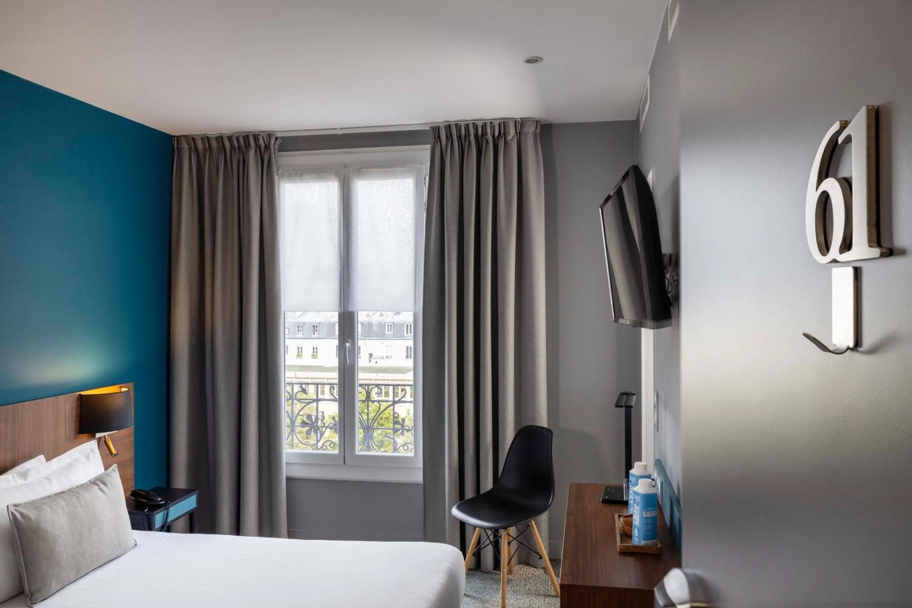 Bed in Montparnasse Alésia