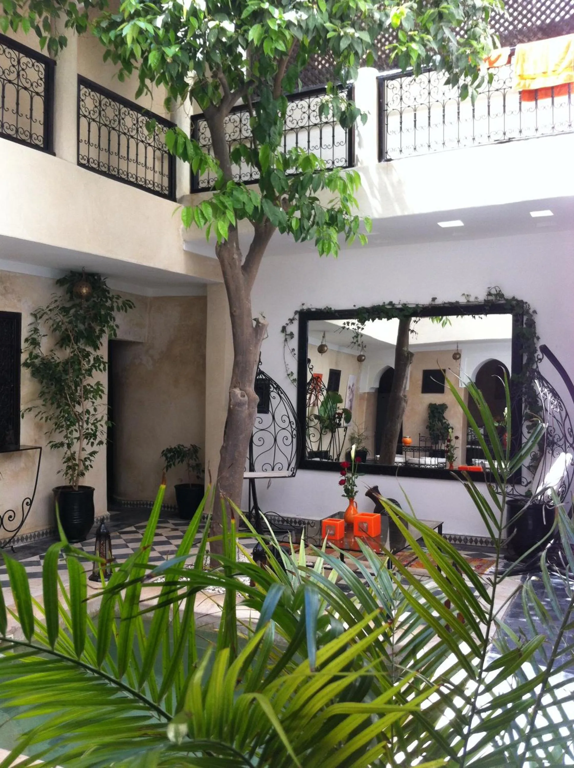 Patio in Riad Le Bel Oranger