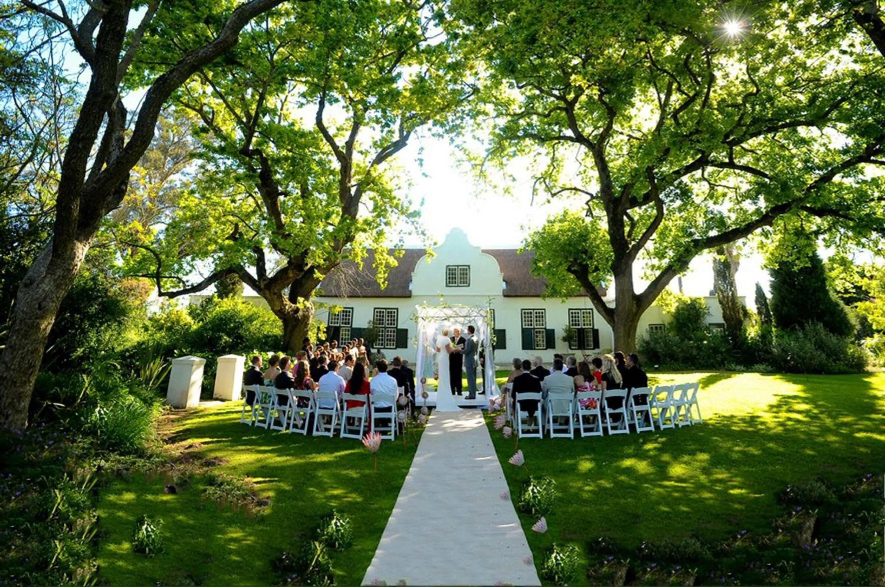 Facade/entrance in Hawksmoor House