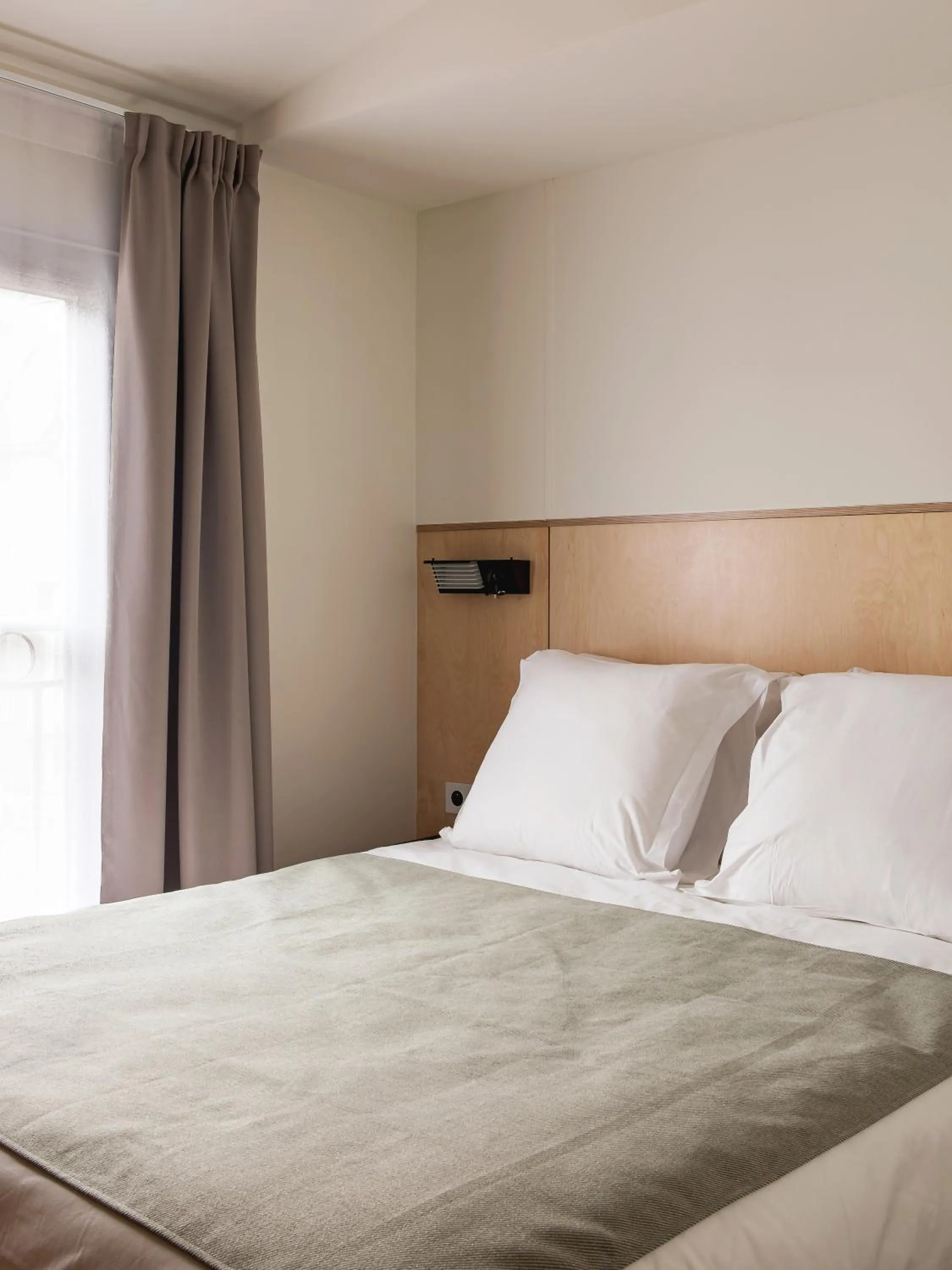 Bed in New Hotel Opéra