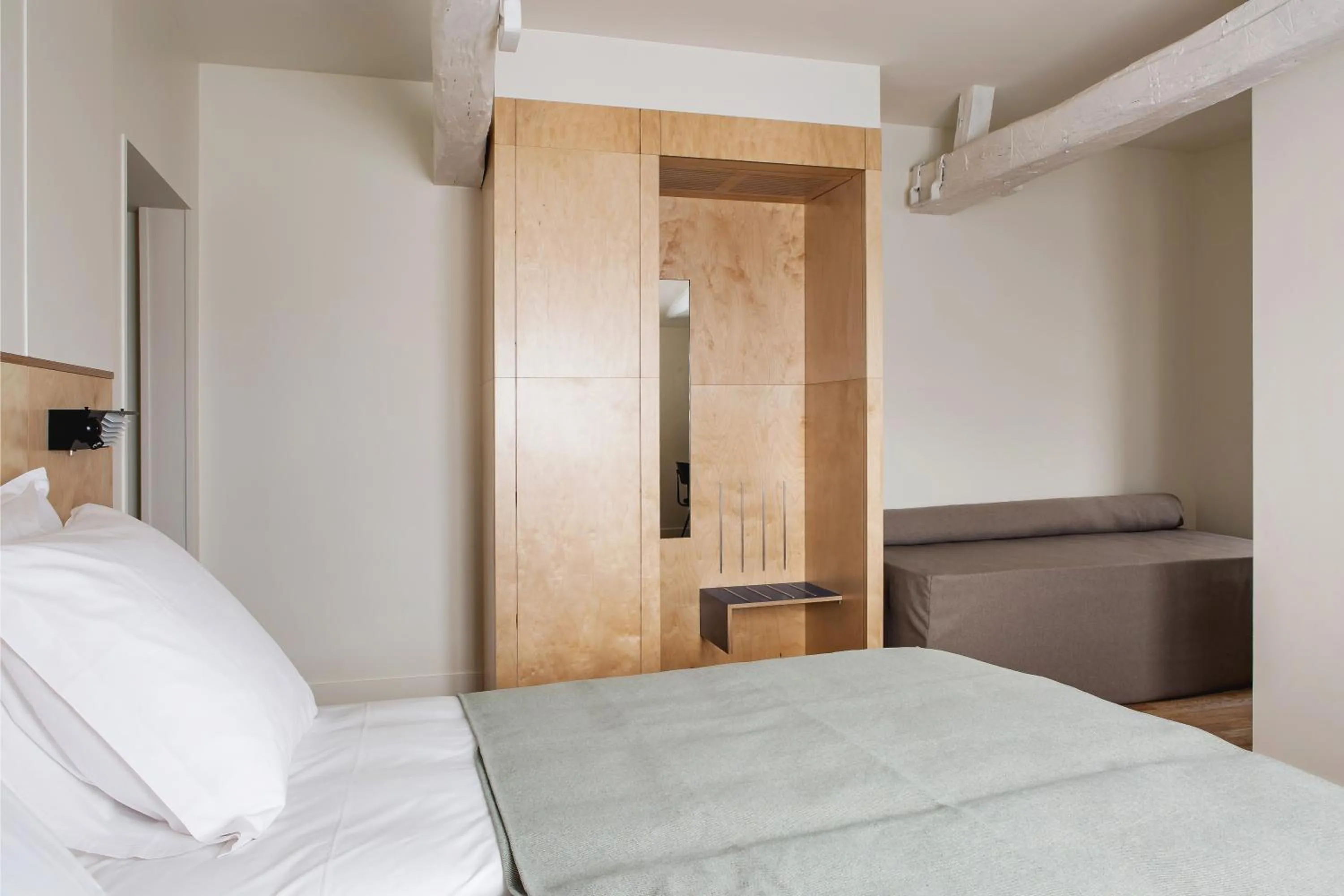 Bed in New Hotel Opéra