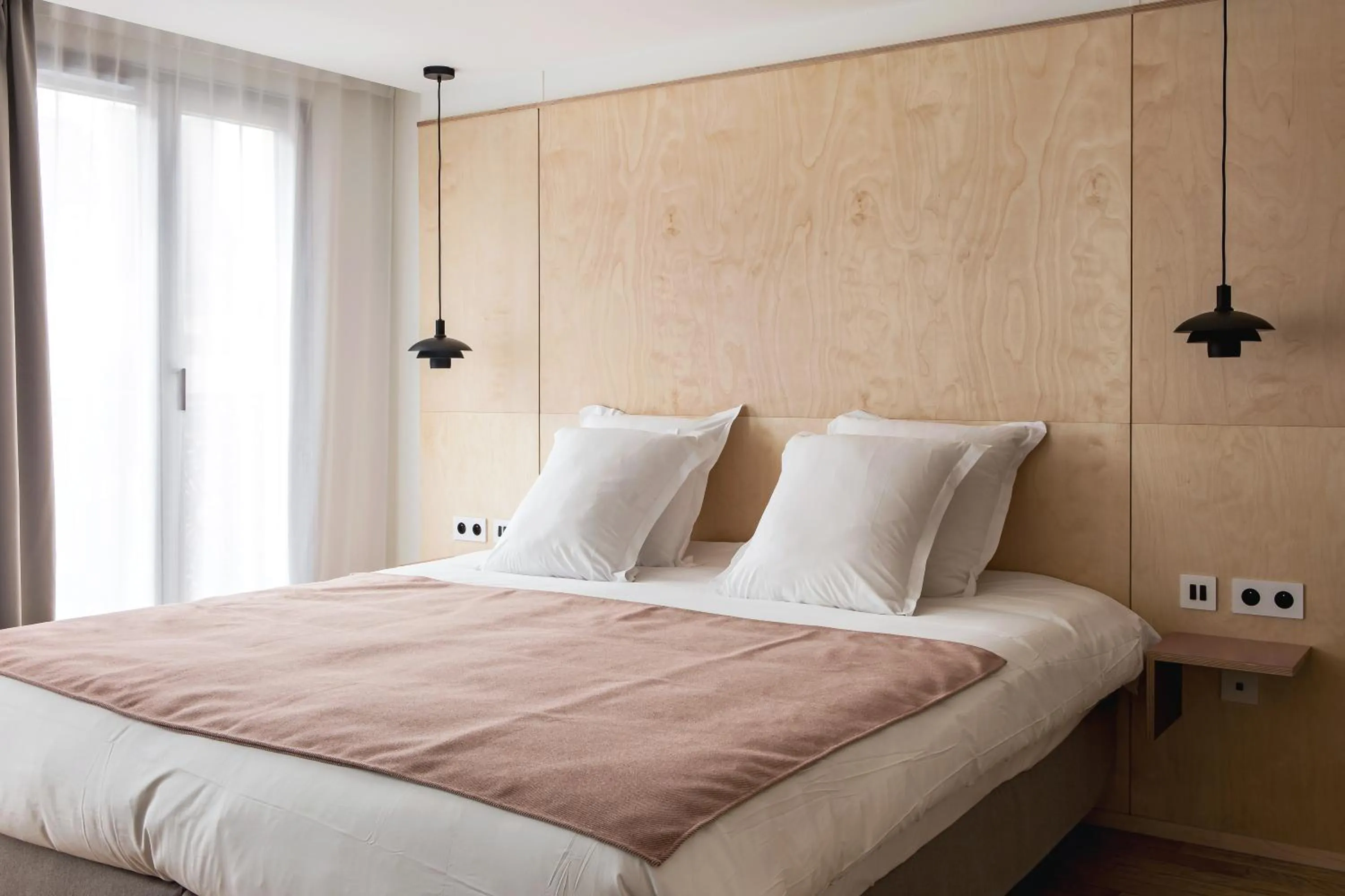 Bed in New Hotel Opéra