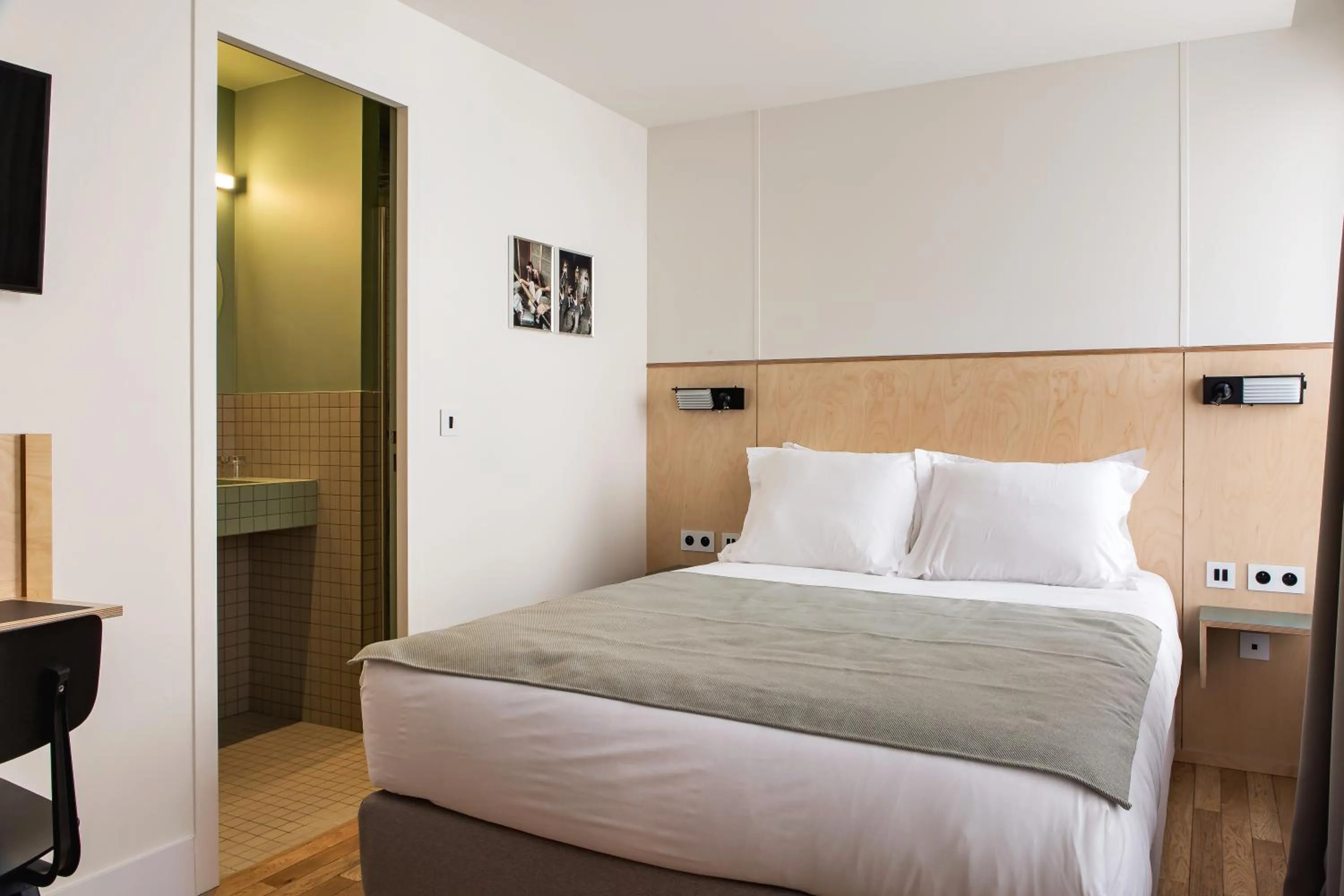 Bed in New Hotel Opéra