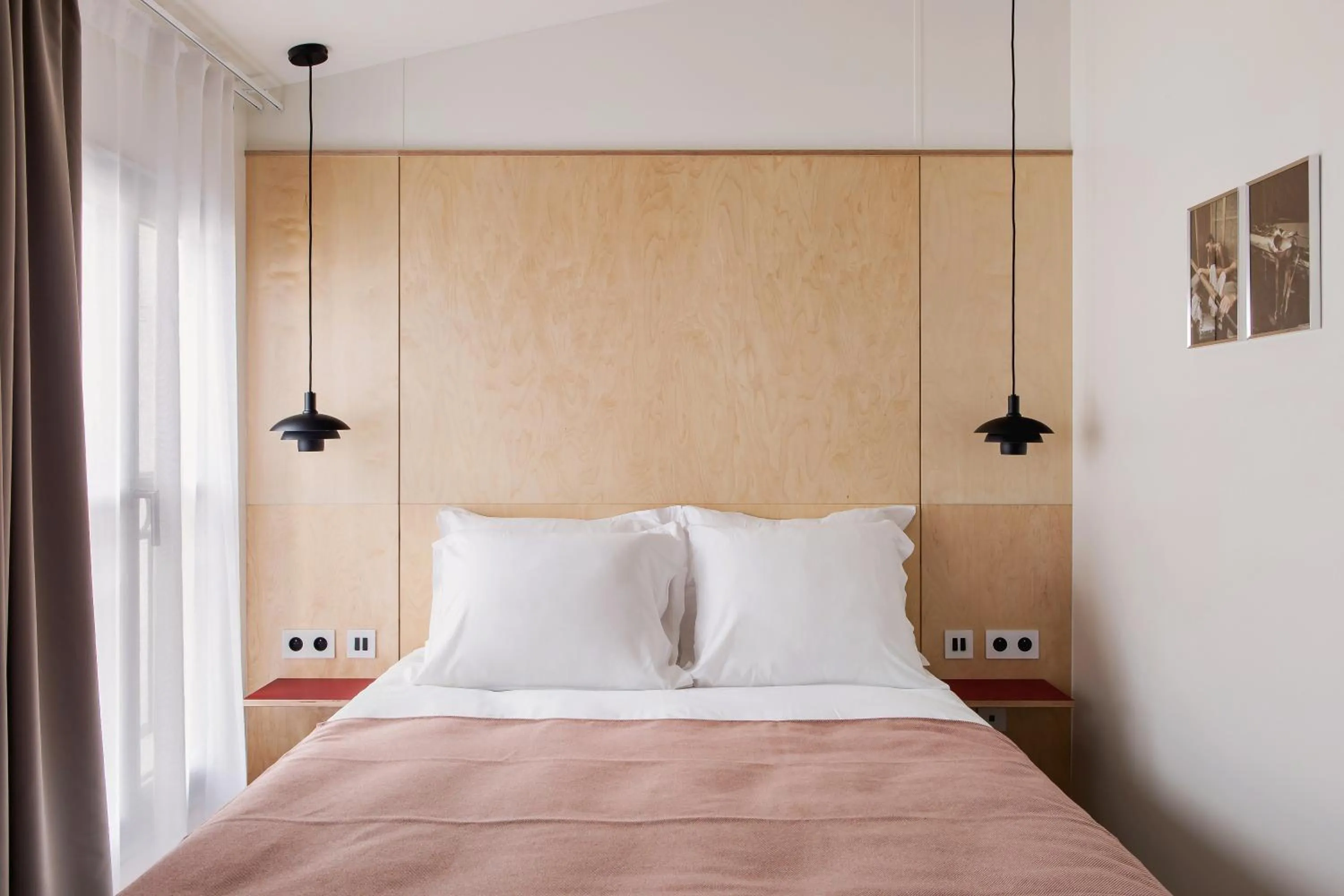 Bed in New Hotel Opéra