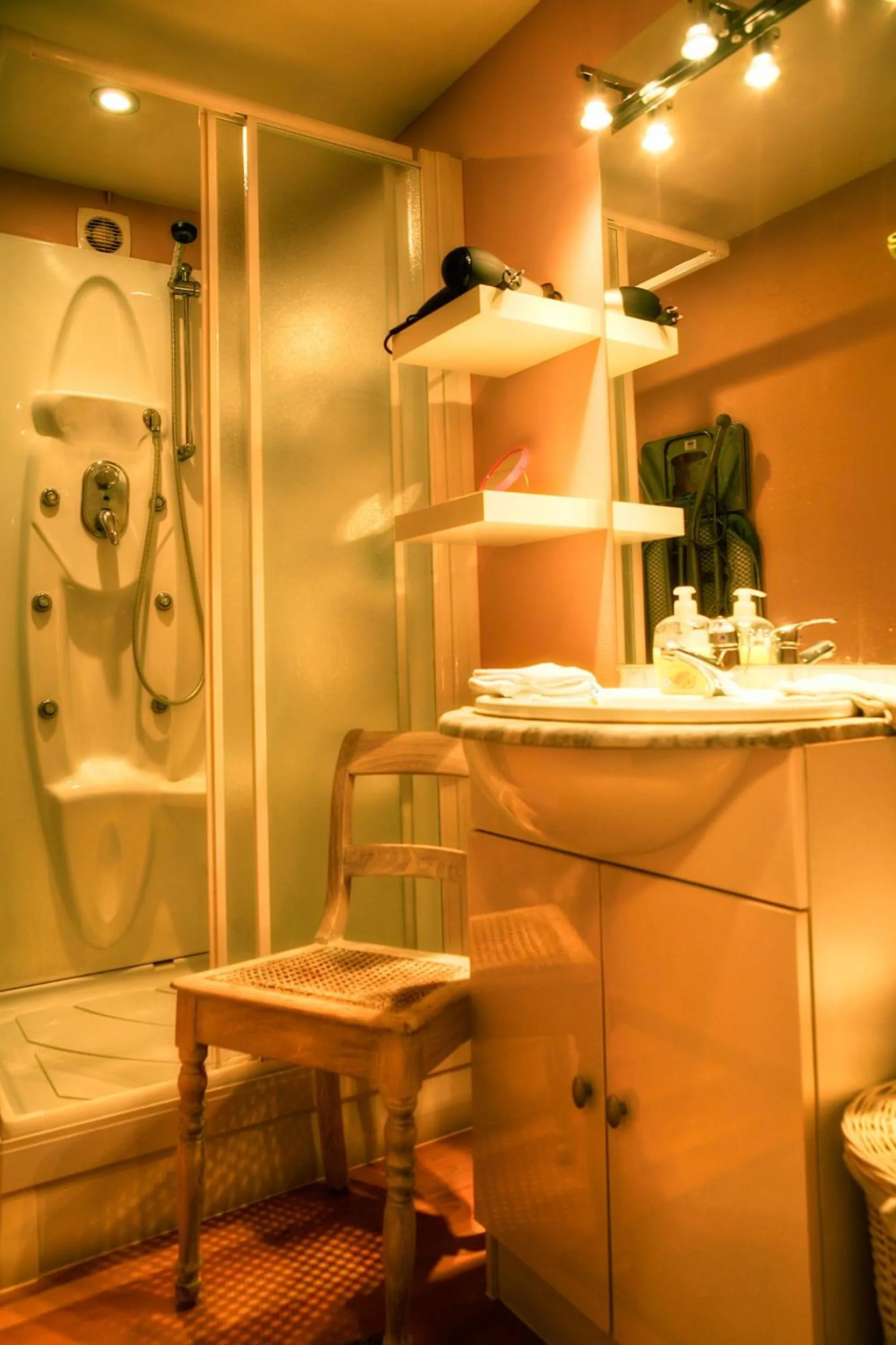 Bathroom in B&B Ter Vesten