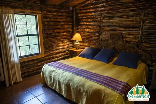 Bed in Bosques de Monterreal
