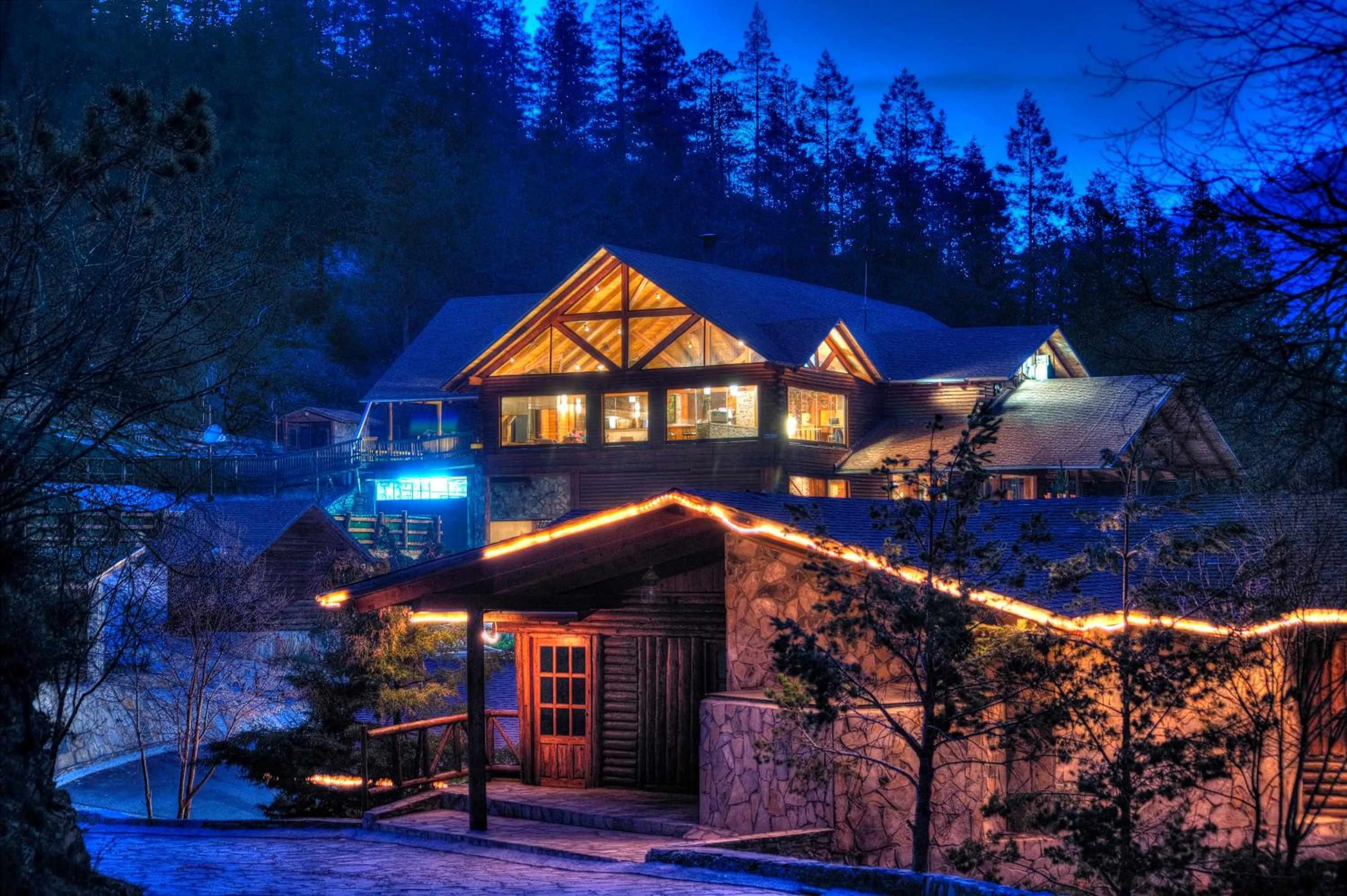 Restaurant/places to eat in Bosques de Monterreal