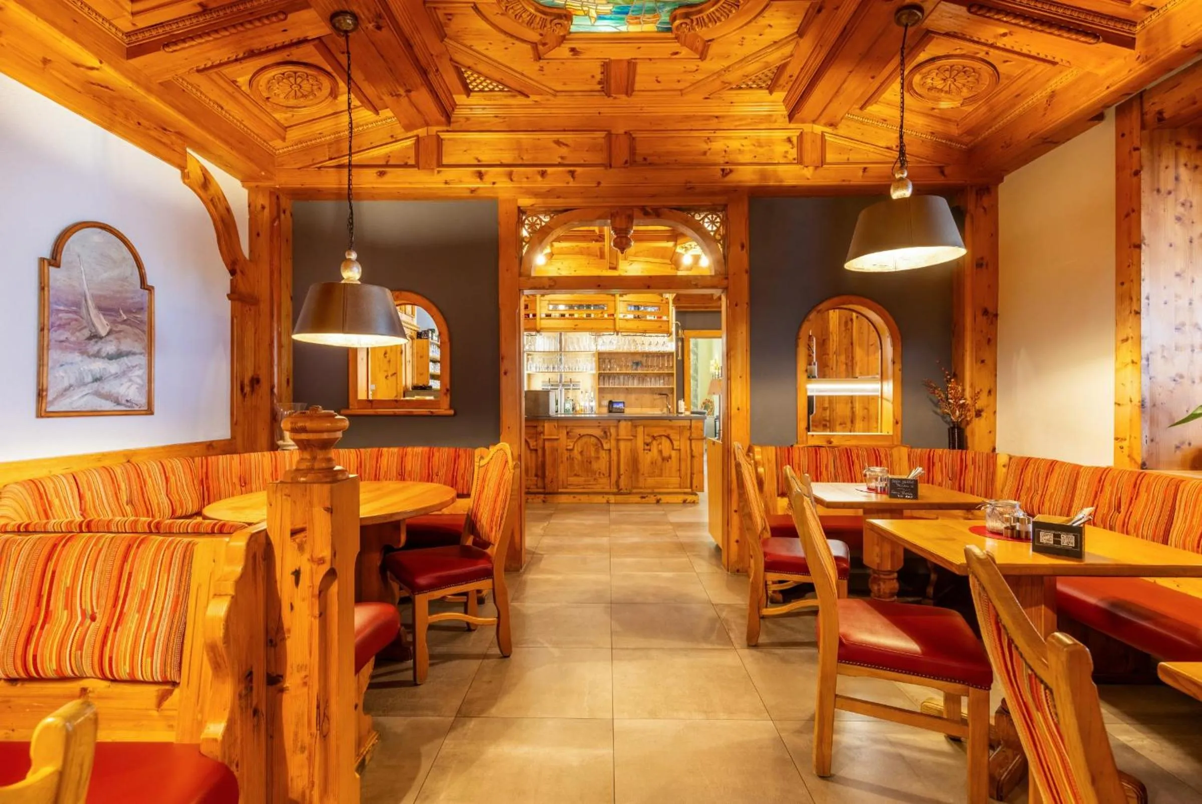 Restaurant/places to eat in Strandhotel zur Promenade