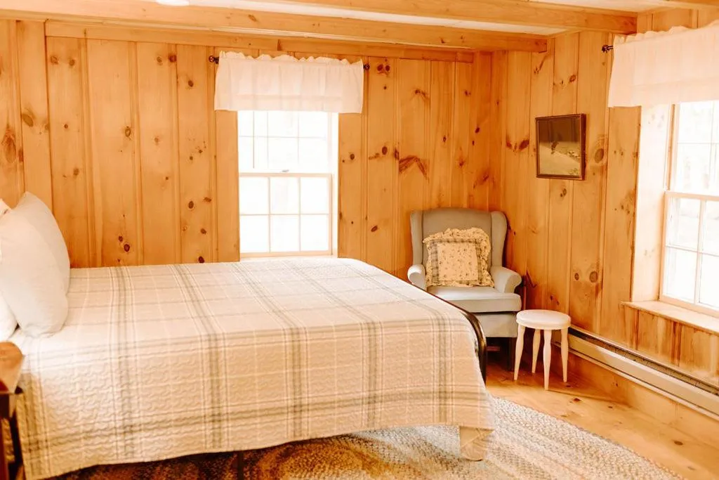 Bed in Snowvillage Inn