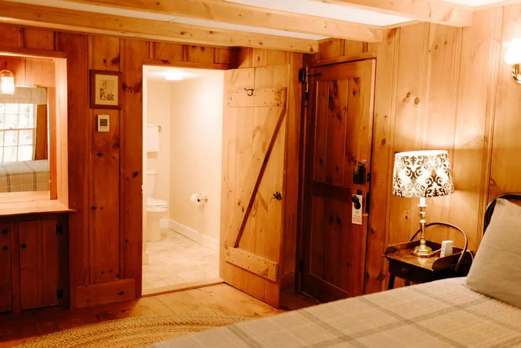 Bed in Snowvillage Inn