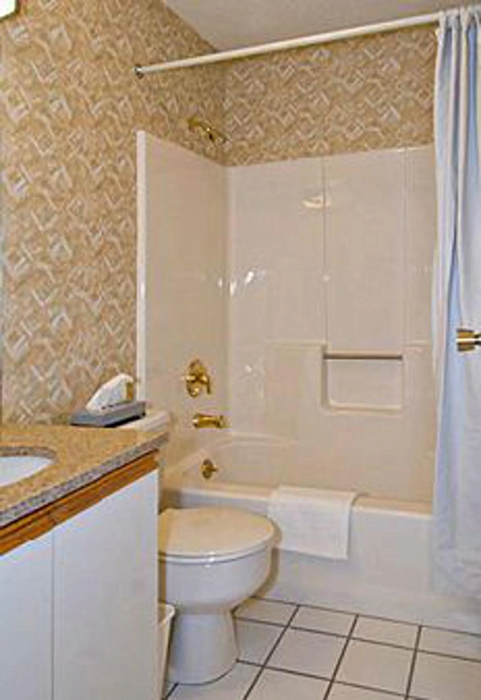 Bathroom in Colonel Williams Resort and Suites