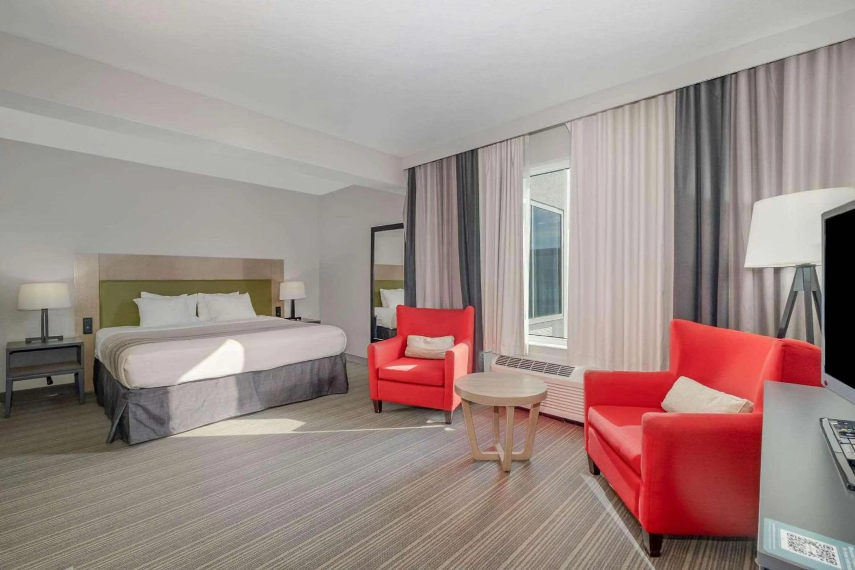 Bedroom, Bed in Country Inn & Suites by Radisson, Port Canaveral, FL