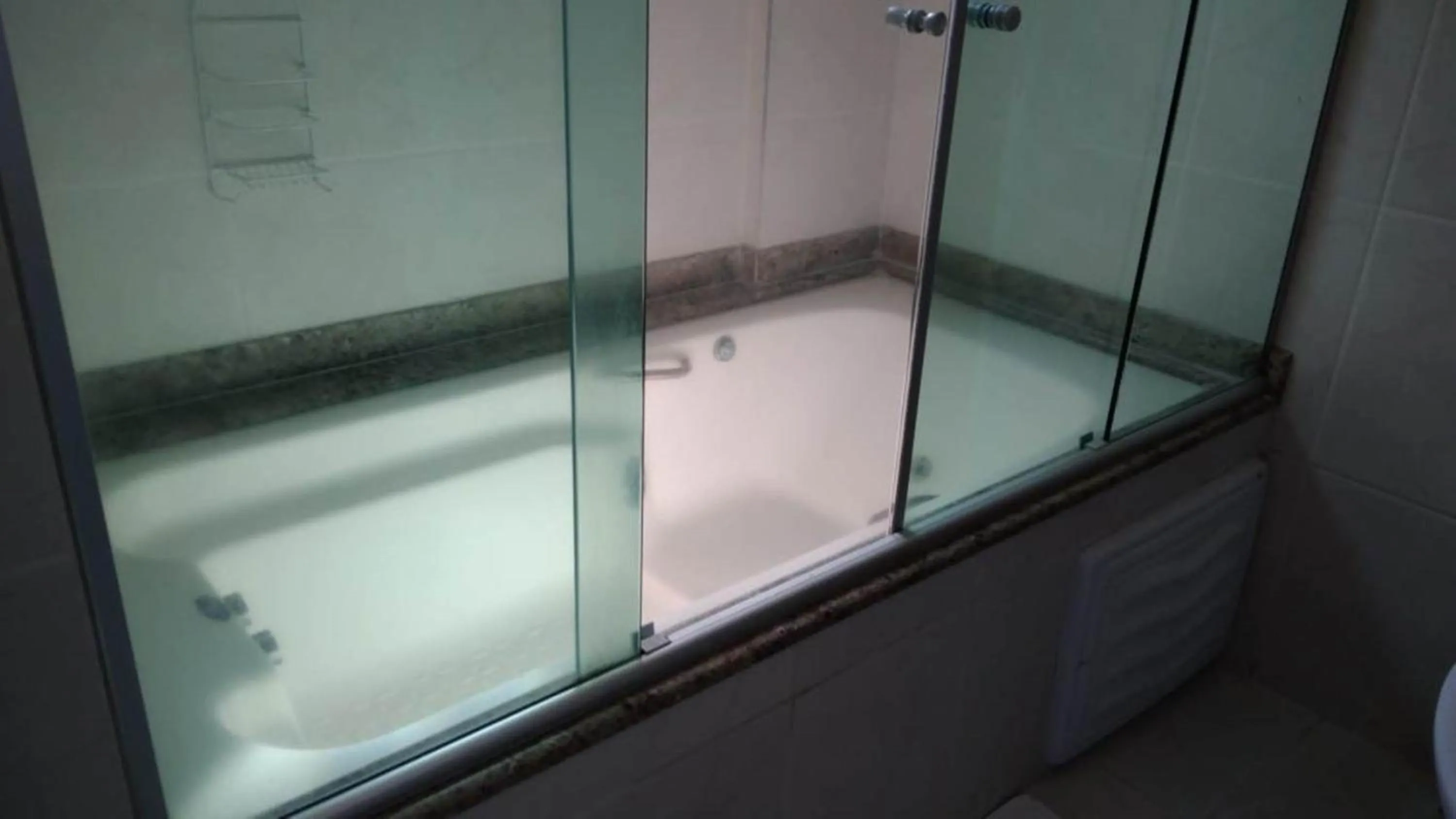 Hot Tub in Hotel Luni