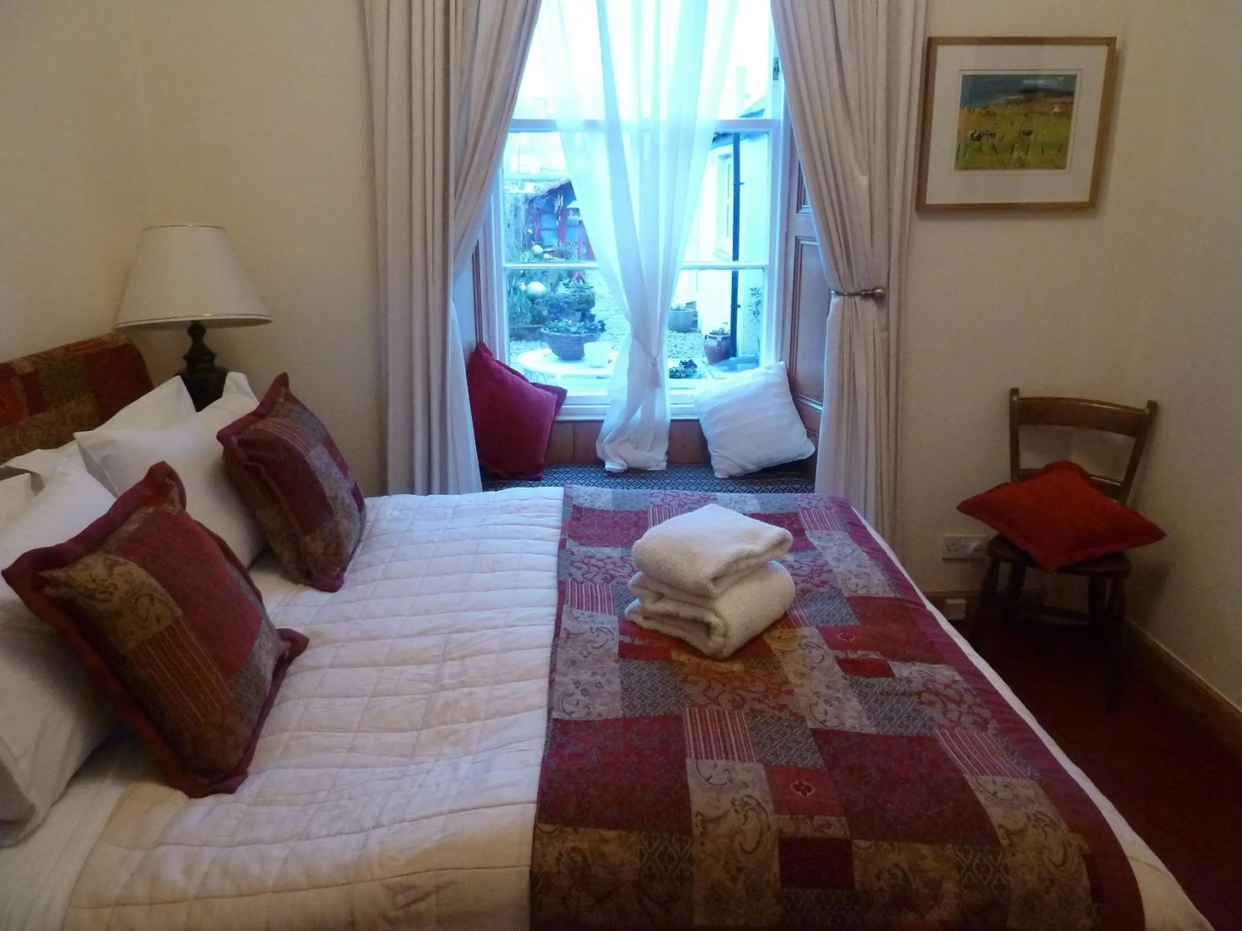 Photo of the whole room, Bed in Burnside Guest House