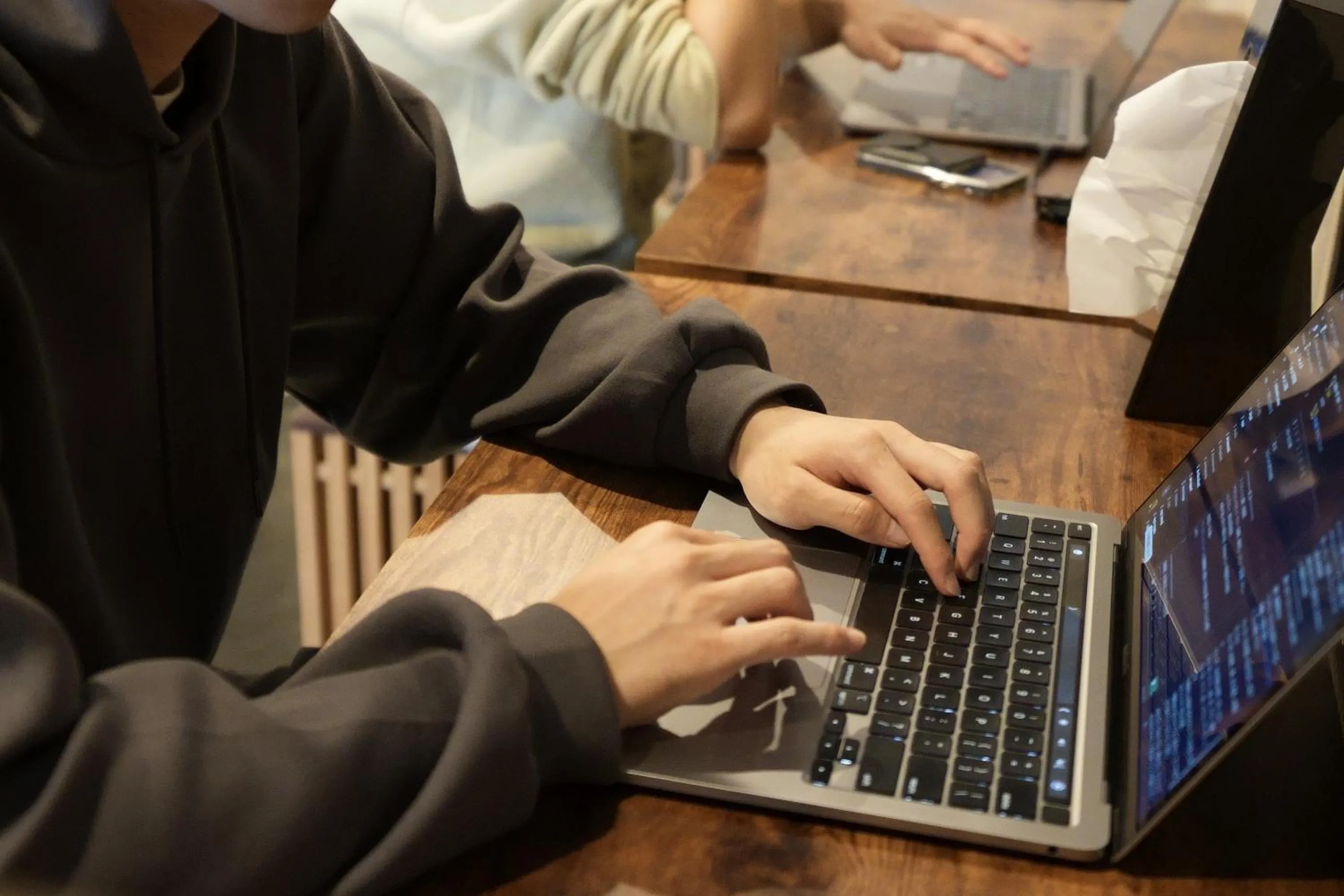 Communal lounge/ TV room in Hotel Tomariya Ueno