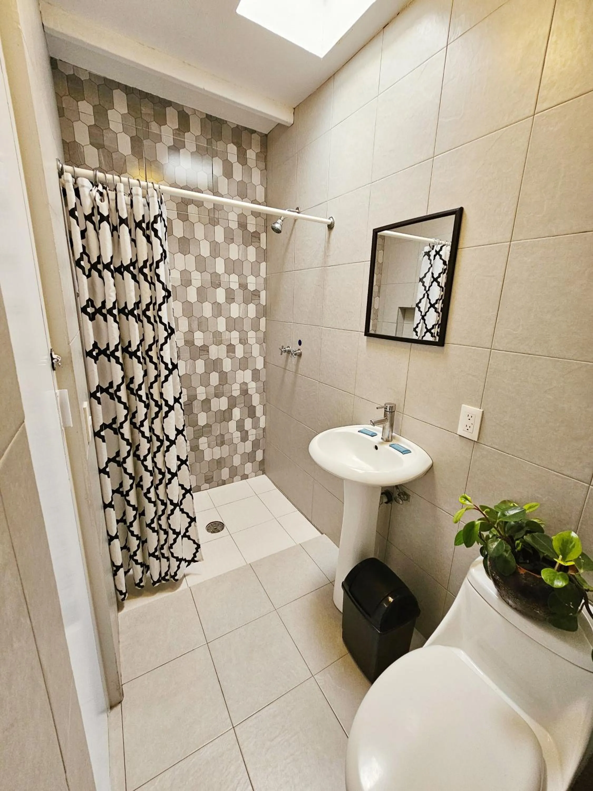 Bathroom in Hotel del Refugio