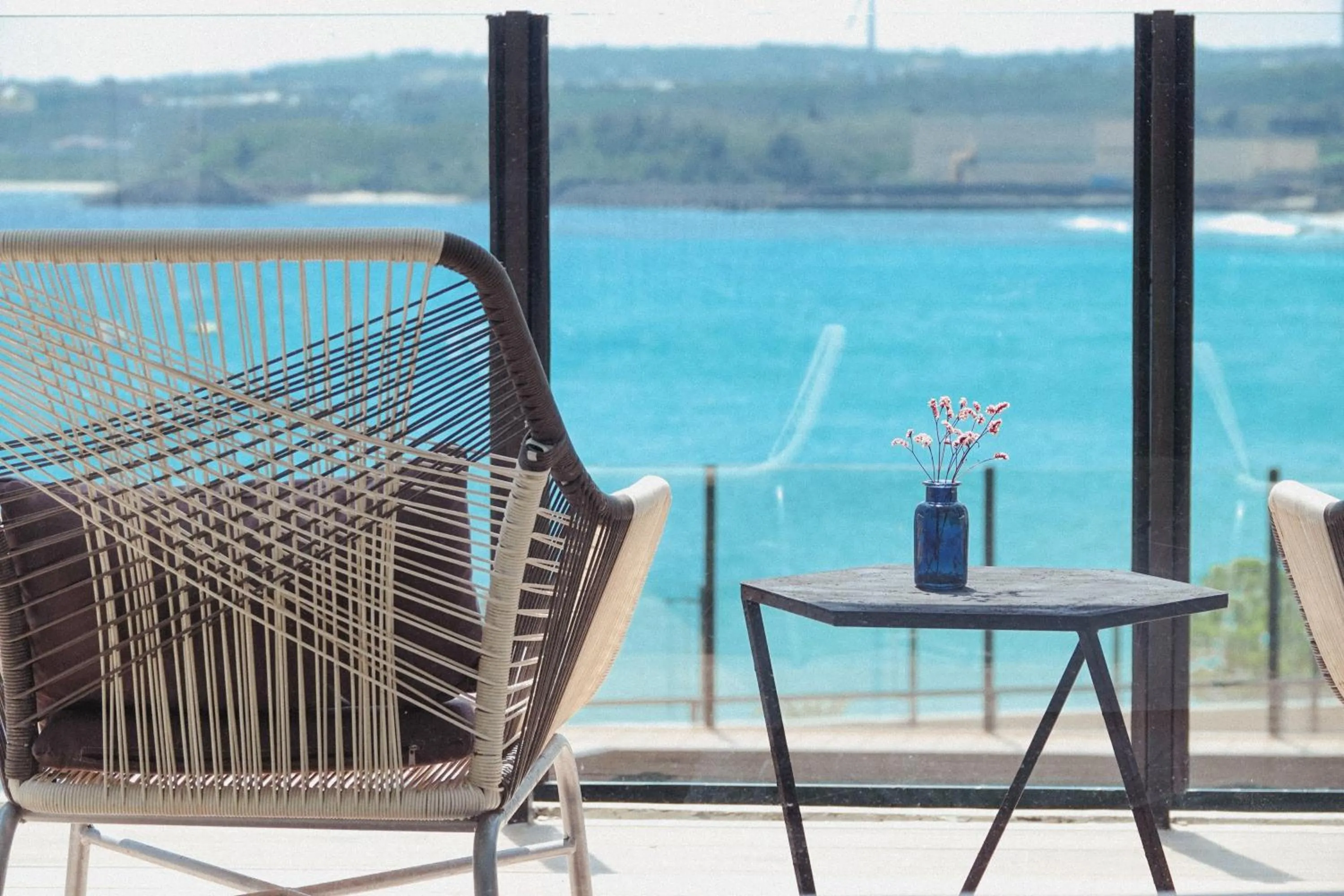 Patio in Sunshine Liv.