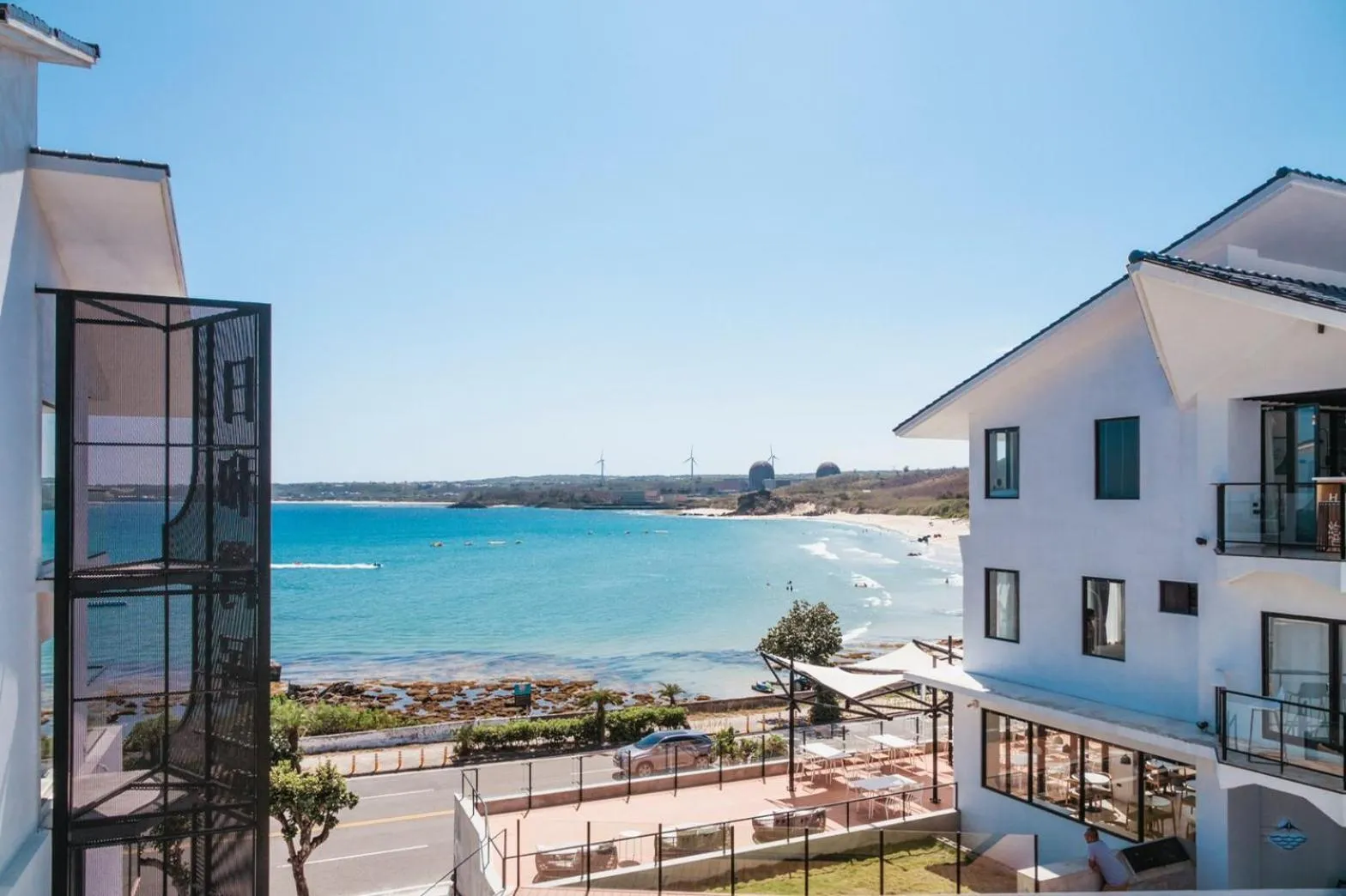 Sea view in Sunshine Liv.