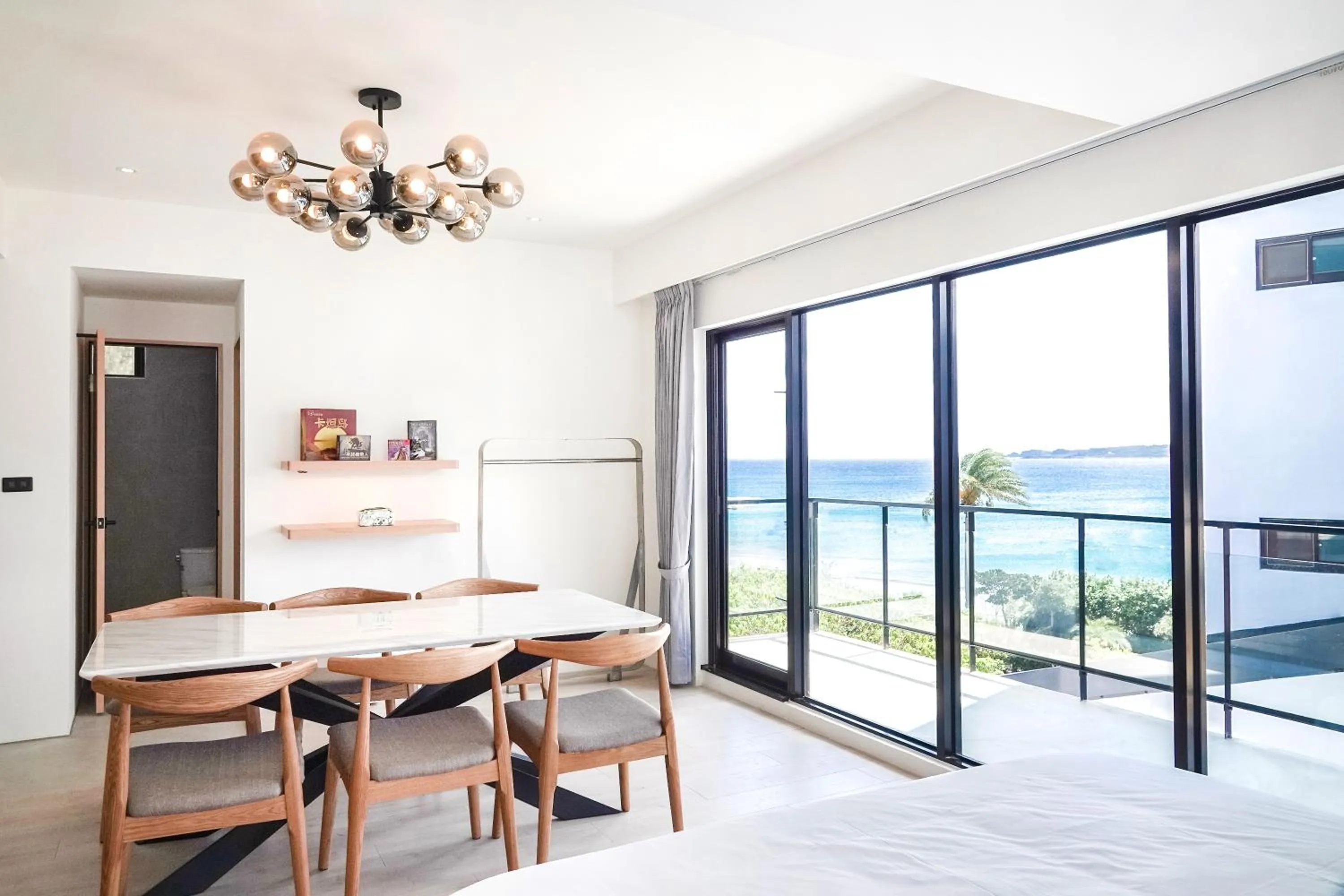 Balcony/Terrace in Sunshine Liv.