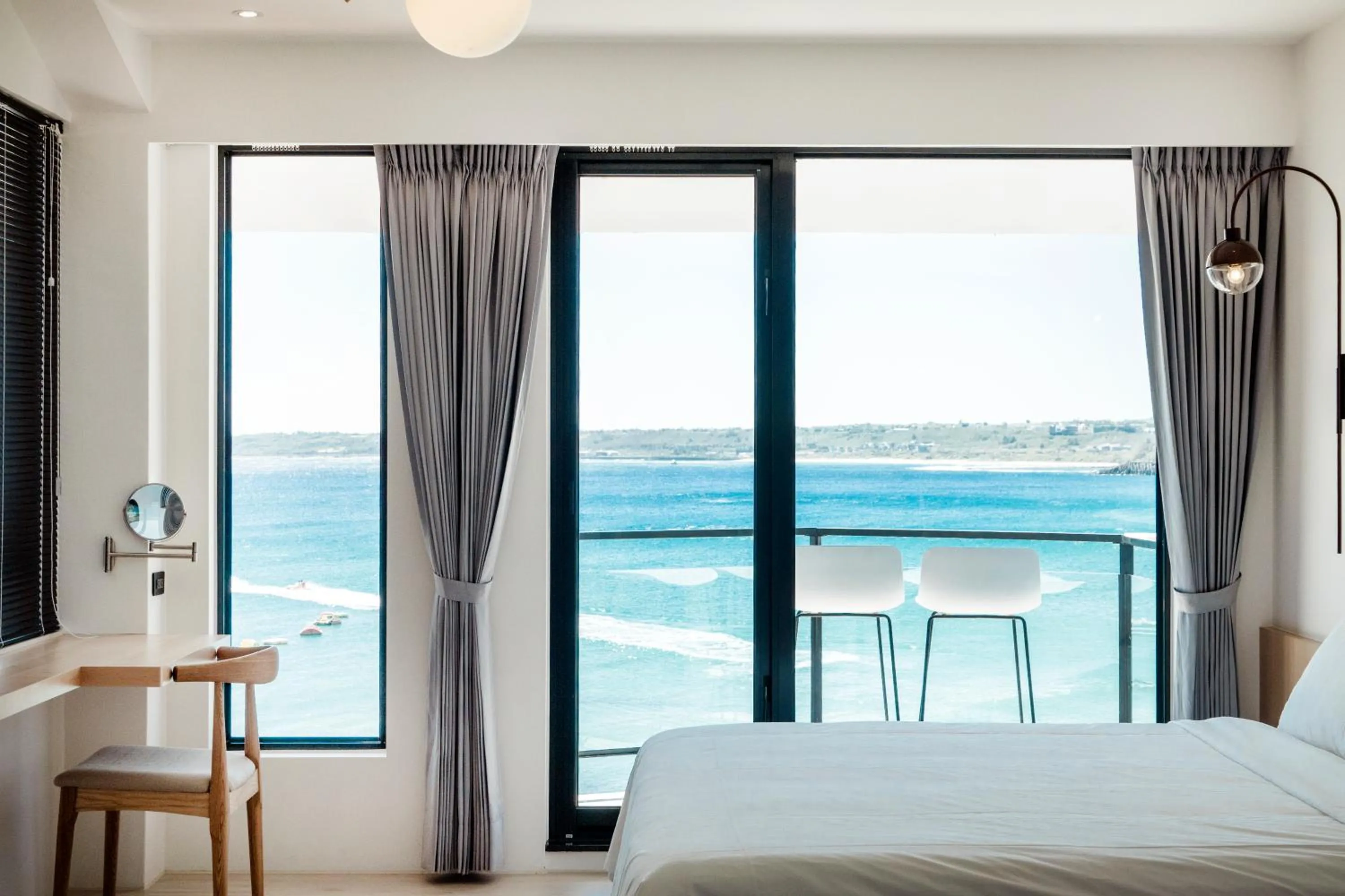 Bedroom, Bed in Sunshine Liv.