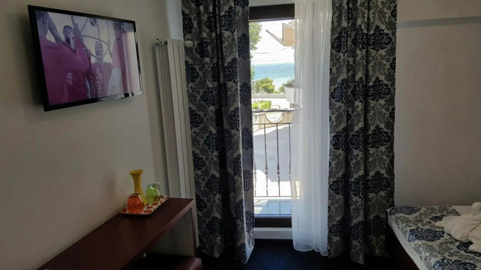 Bed in Hotel Solymar