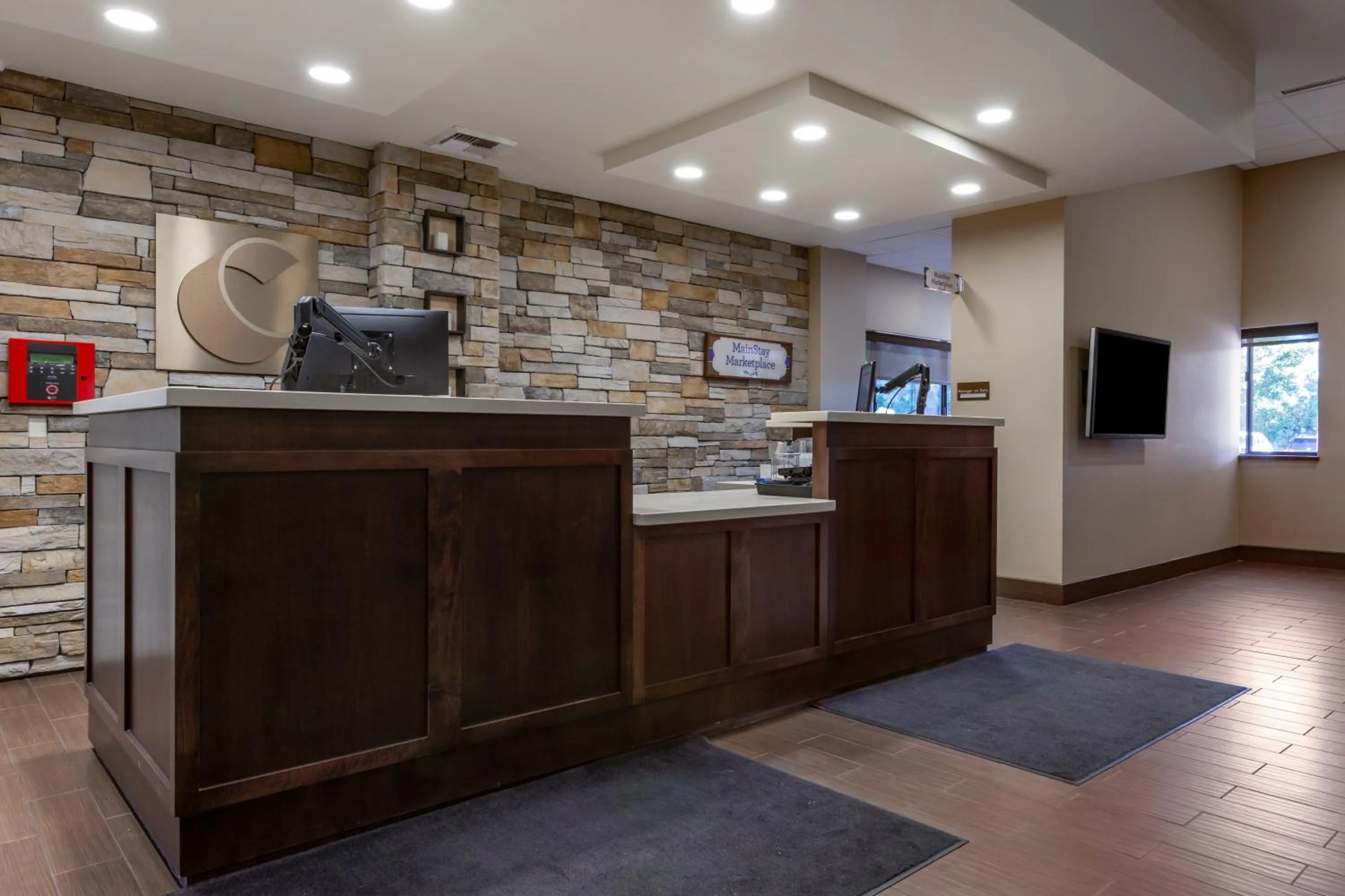 Lobby or reception in Comfort Inn & Suites Coeur d'Alene