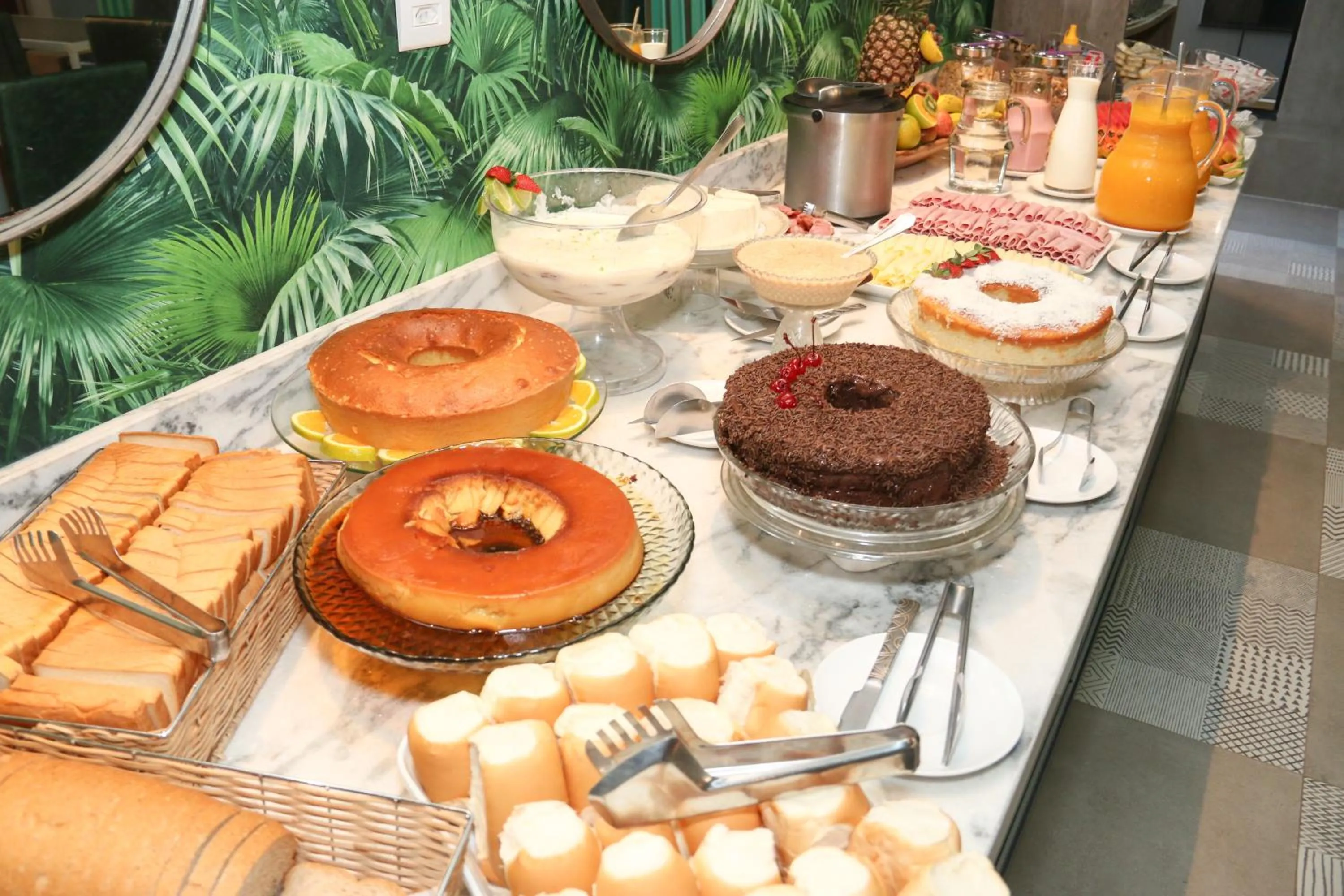 Breakfast in Hotel da Praça