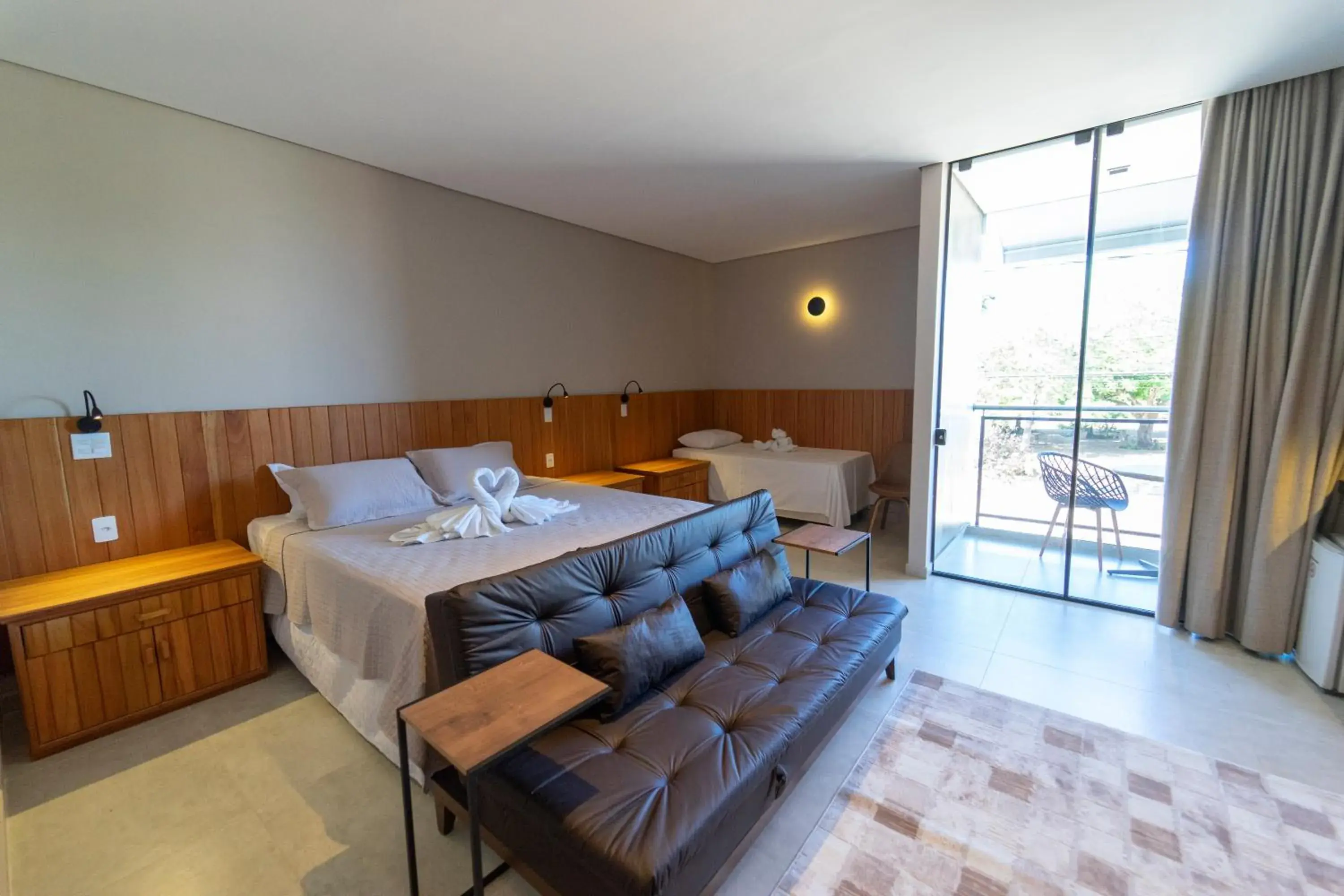 Triple Room with City View in Hotel da Praça Triple Room with City View in Hotel da Praça