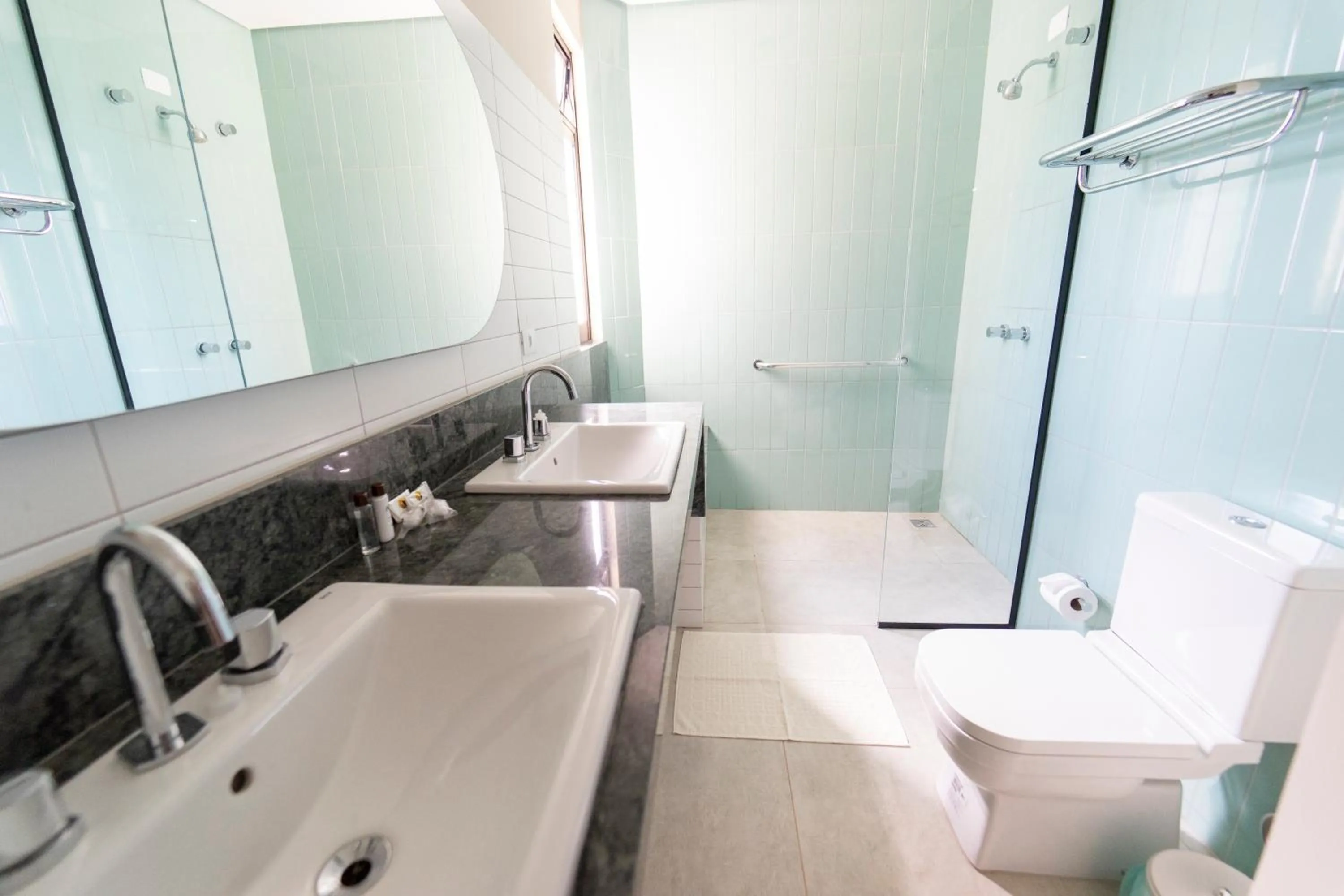 Bathroom in Hotel da Praça