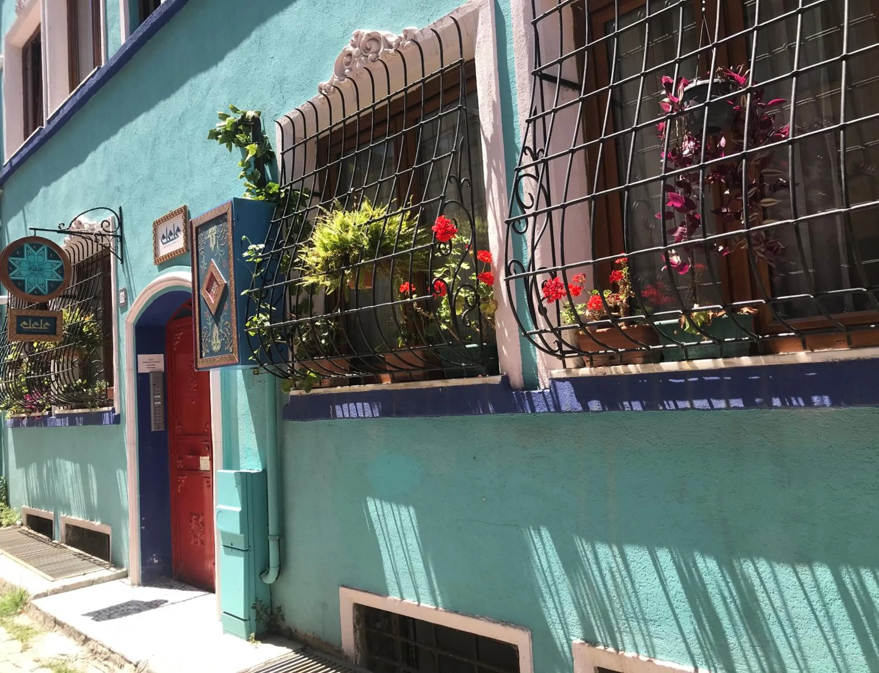 Elele Boutique Aparts