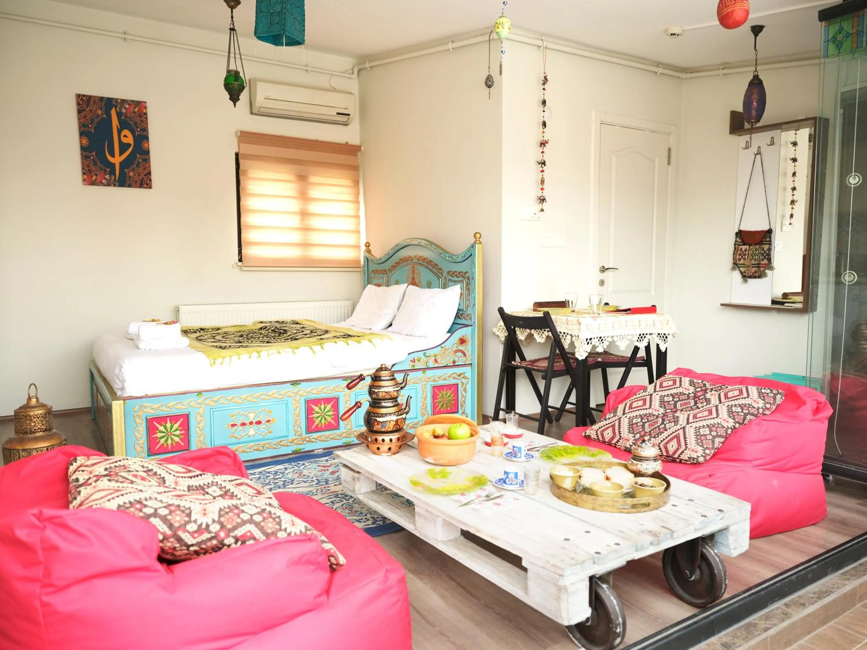 Bed in Elele Boutique Aparts