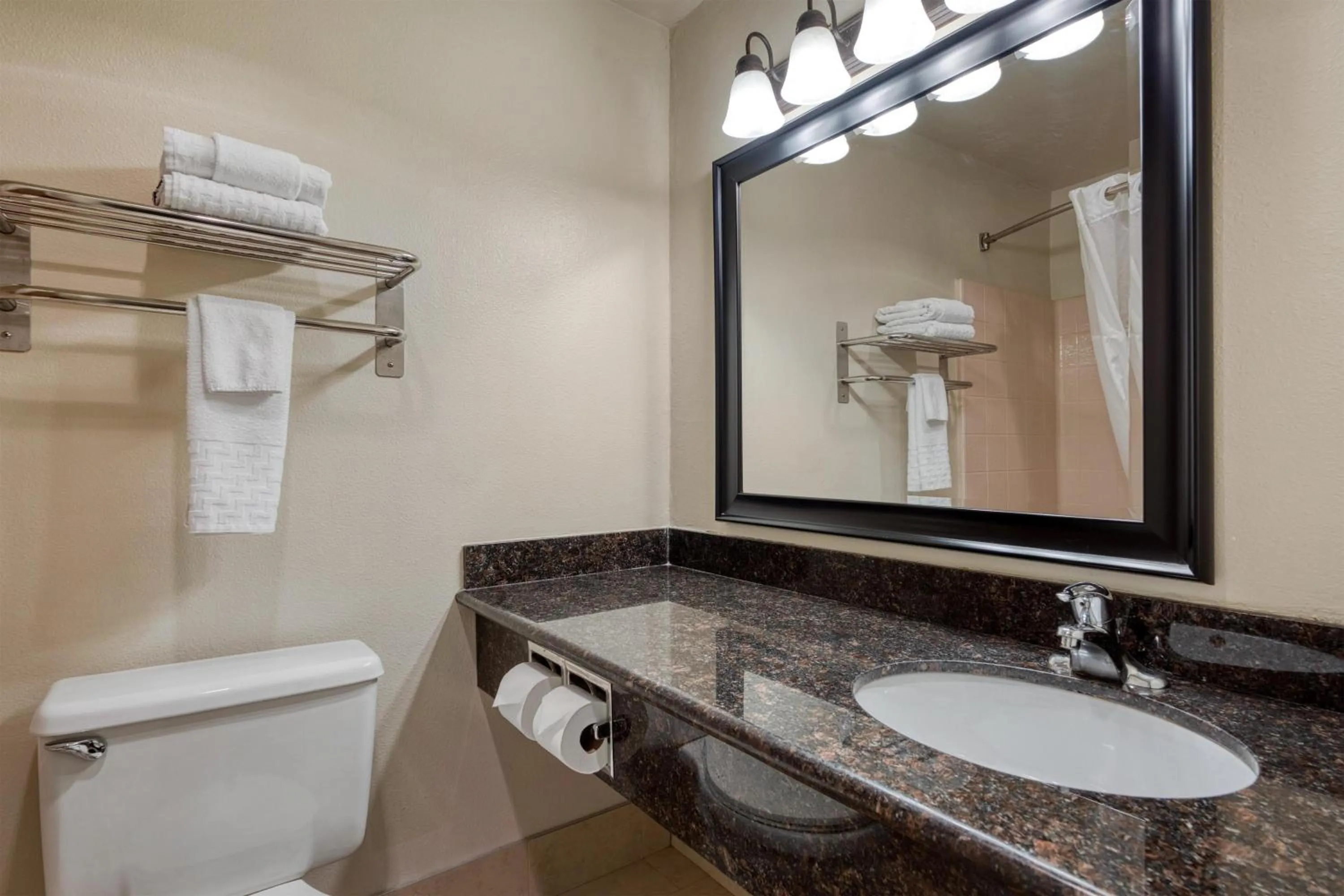 Bathroom in Best Western Alderwood