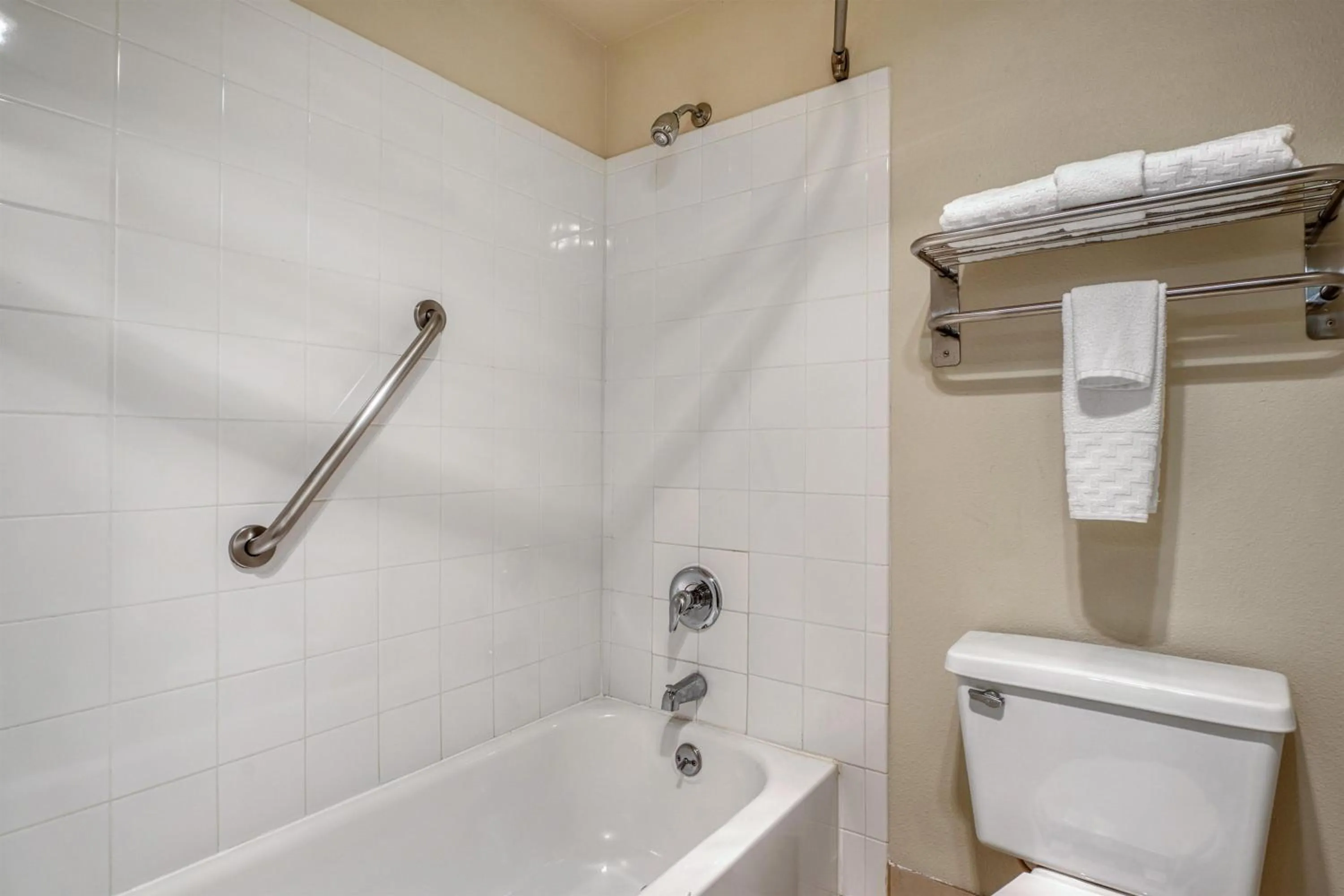 Bathroom in Best Western Alderwood