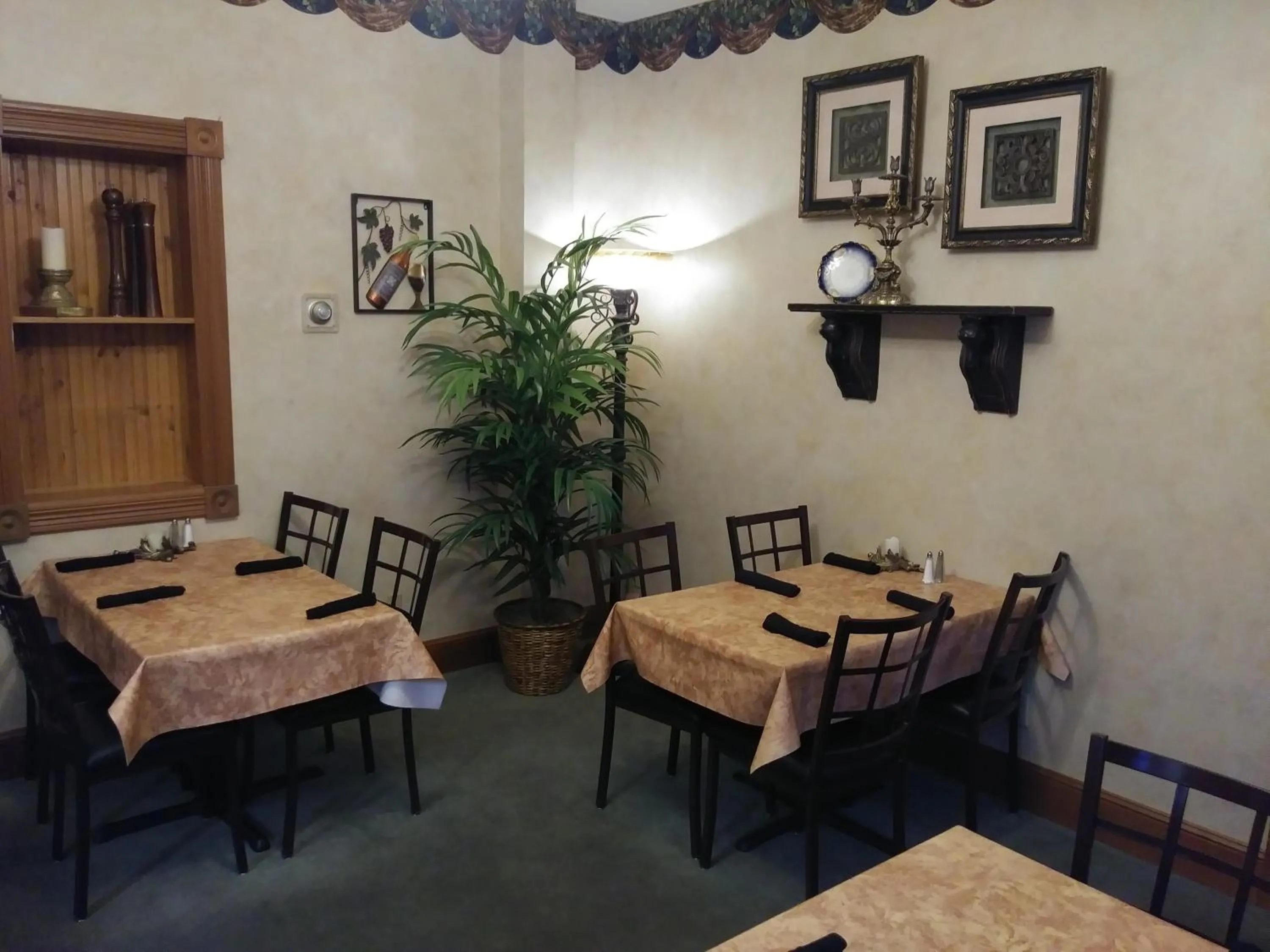 Restaurant/places to eat in The Thayer