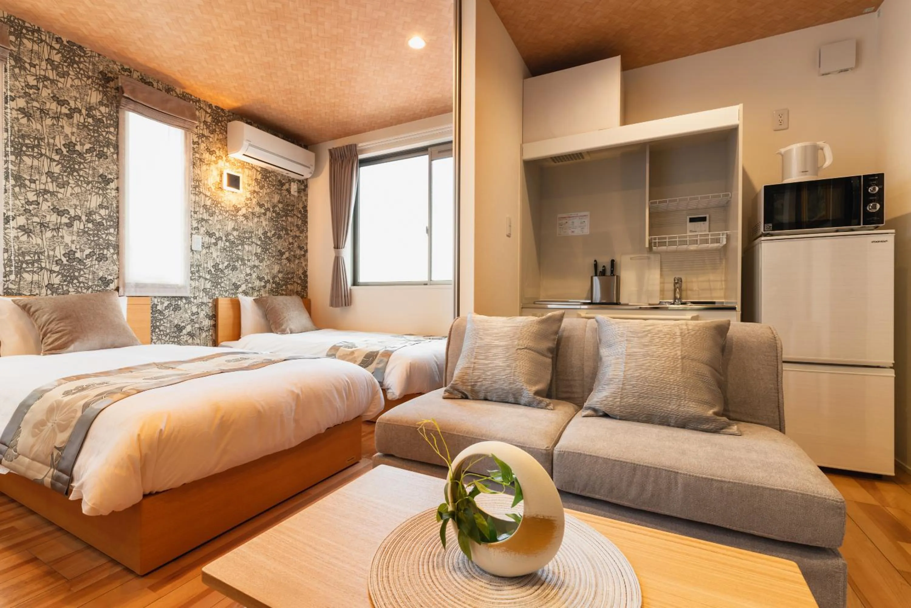 Photo of the whole room, Bed in Ambicia Sasebo