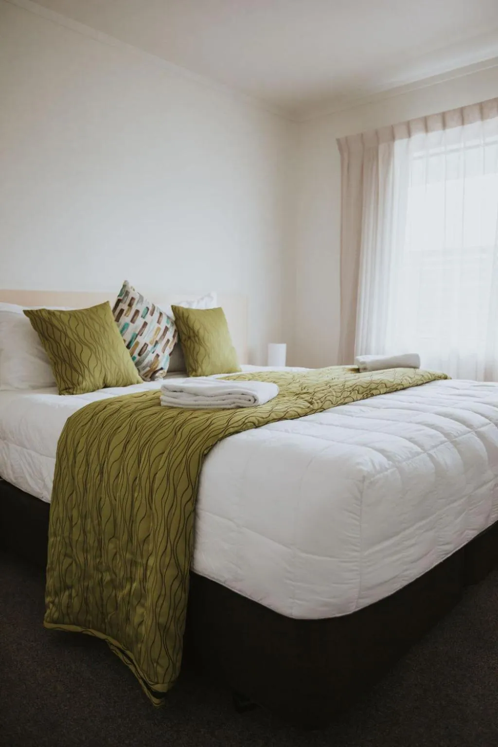 Bed in Peninsula Motel