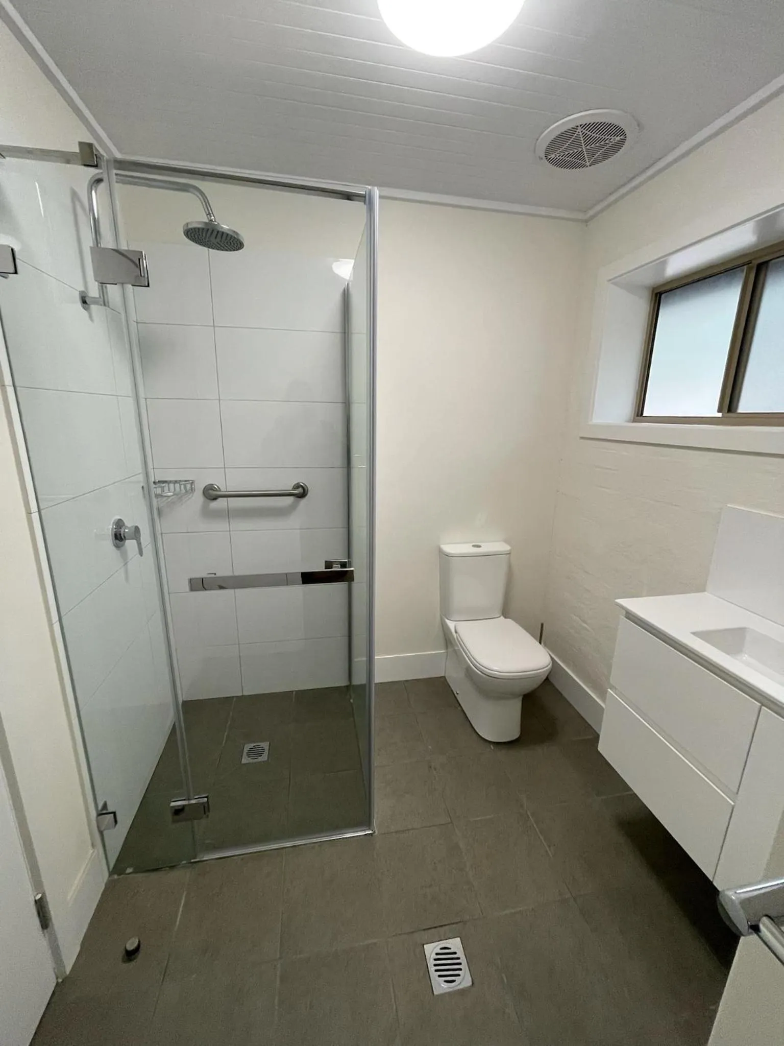 Bathroom in Kianinny Bush Cottages