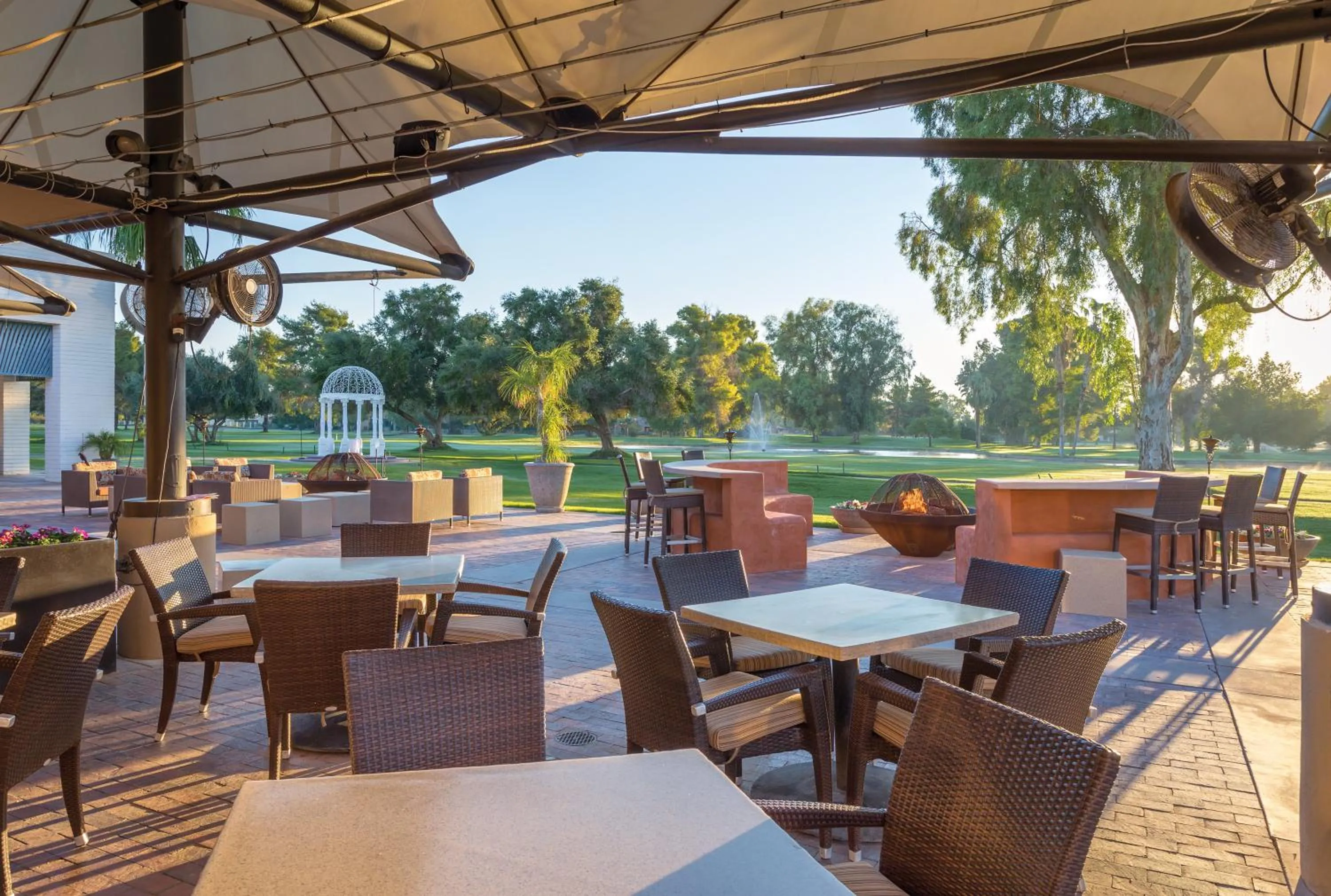 Restaurant/places to eat in Orange Tree Resort