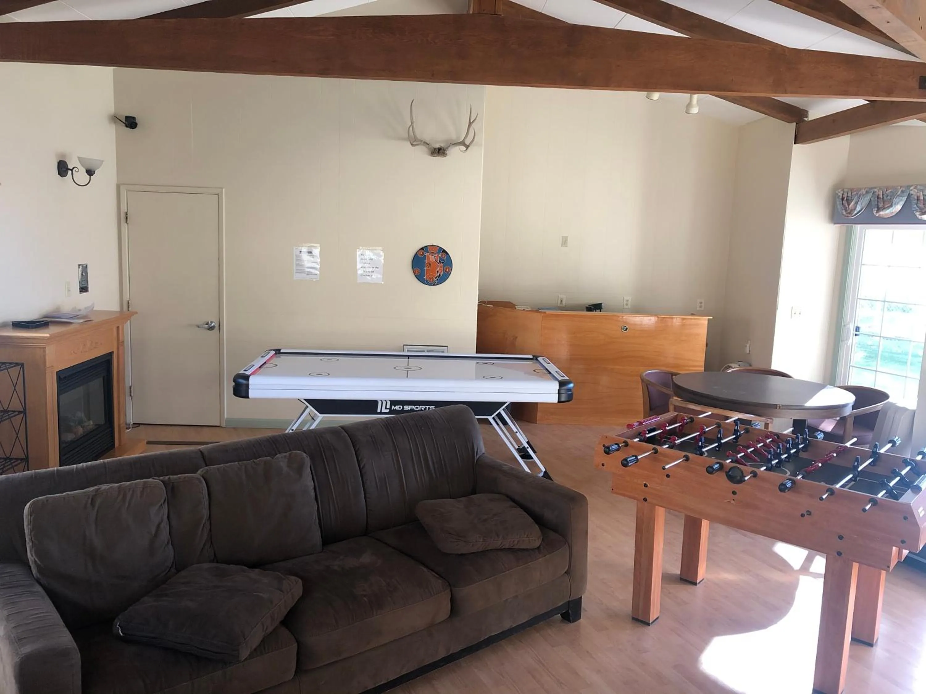 Billiard in Meadowcliff Lodge Coleville