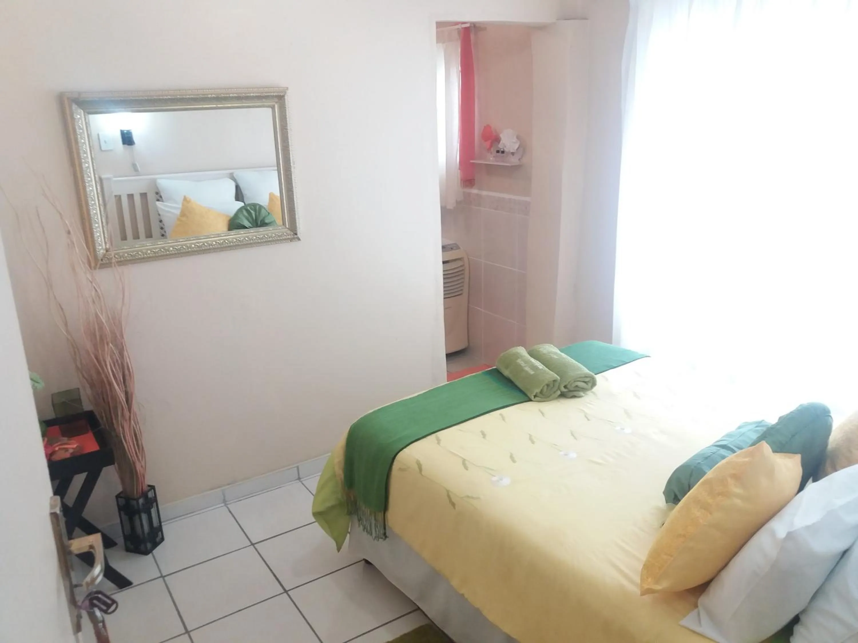 Bed in Reemaros Guest House