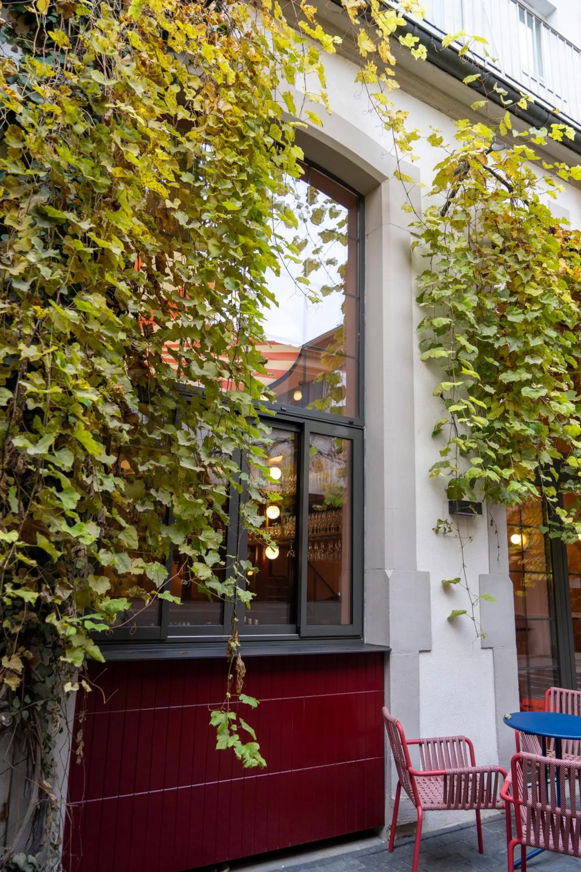 Patio in ClapClap Hôtel, Food & Bar