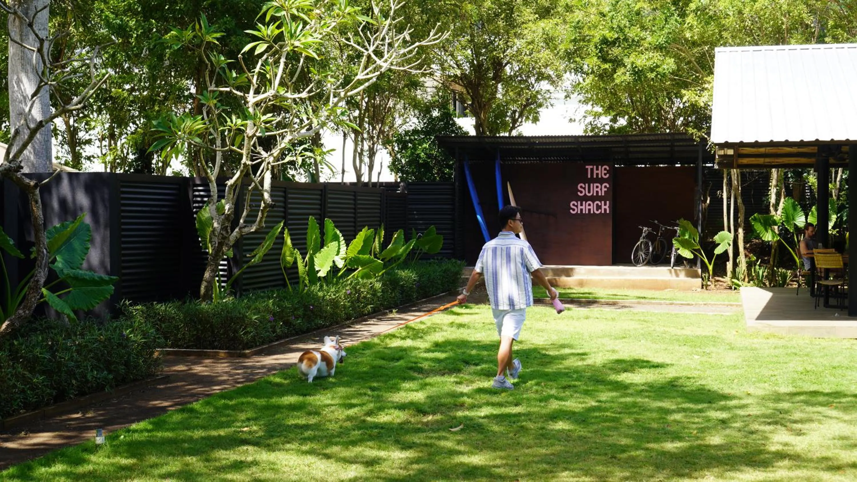 People in Origin Uluwatu